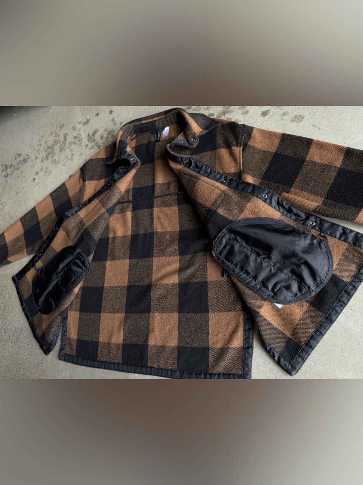 H&M H&M / Oversized Buffalo Plaid Shacket Jacket / Brown Black Size S / US 4 / IT 40 - 8 Thumbnail