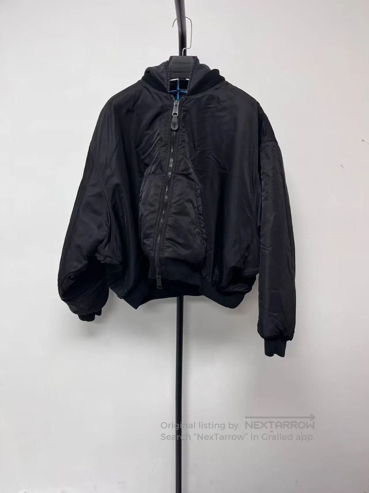 Balenciaga Balenciaga Logo Hooded Zip Short Jacket. Size XS / US 0-2 / IT 36-38 - 2 Thumbnail