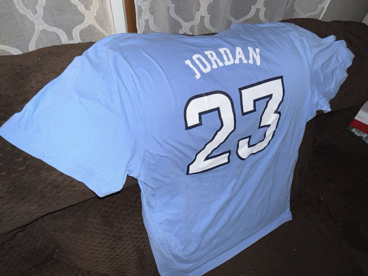 Nike Nike North Carolina 23 Michael Jordan UNC s/s t-shirt NEW! Size US XL / EU 56 / 4 - 9 Thumbnail