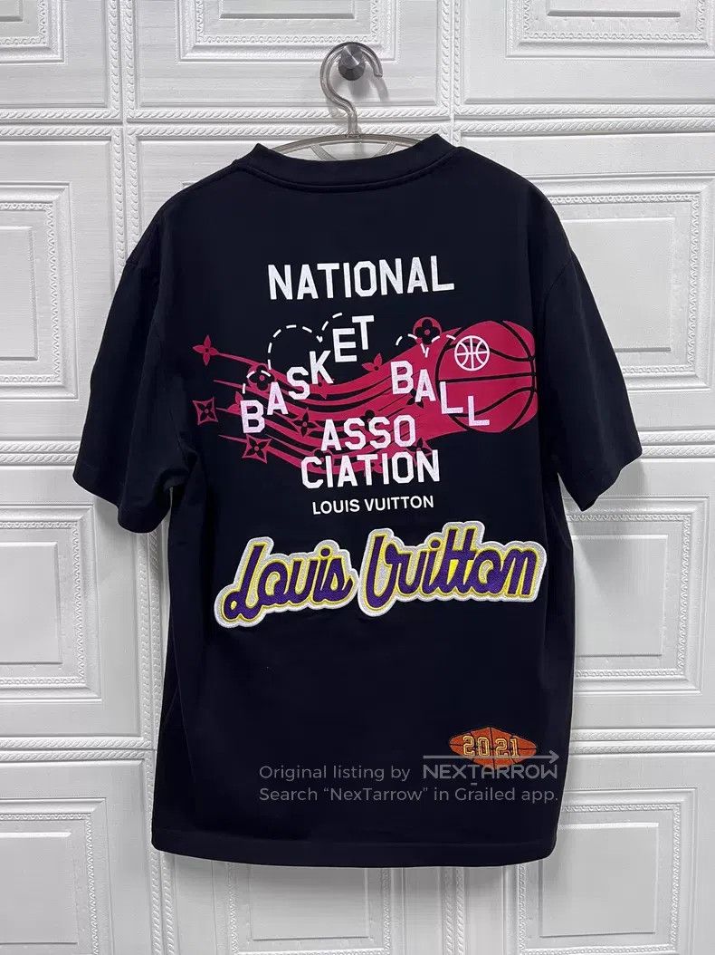 Louis Vuitton Louis Vuitton NBA monogram printed short sleeve Size US L / EU 52-54 / 3 - 2 Thumbnail