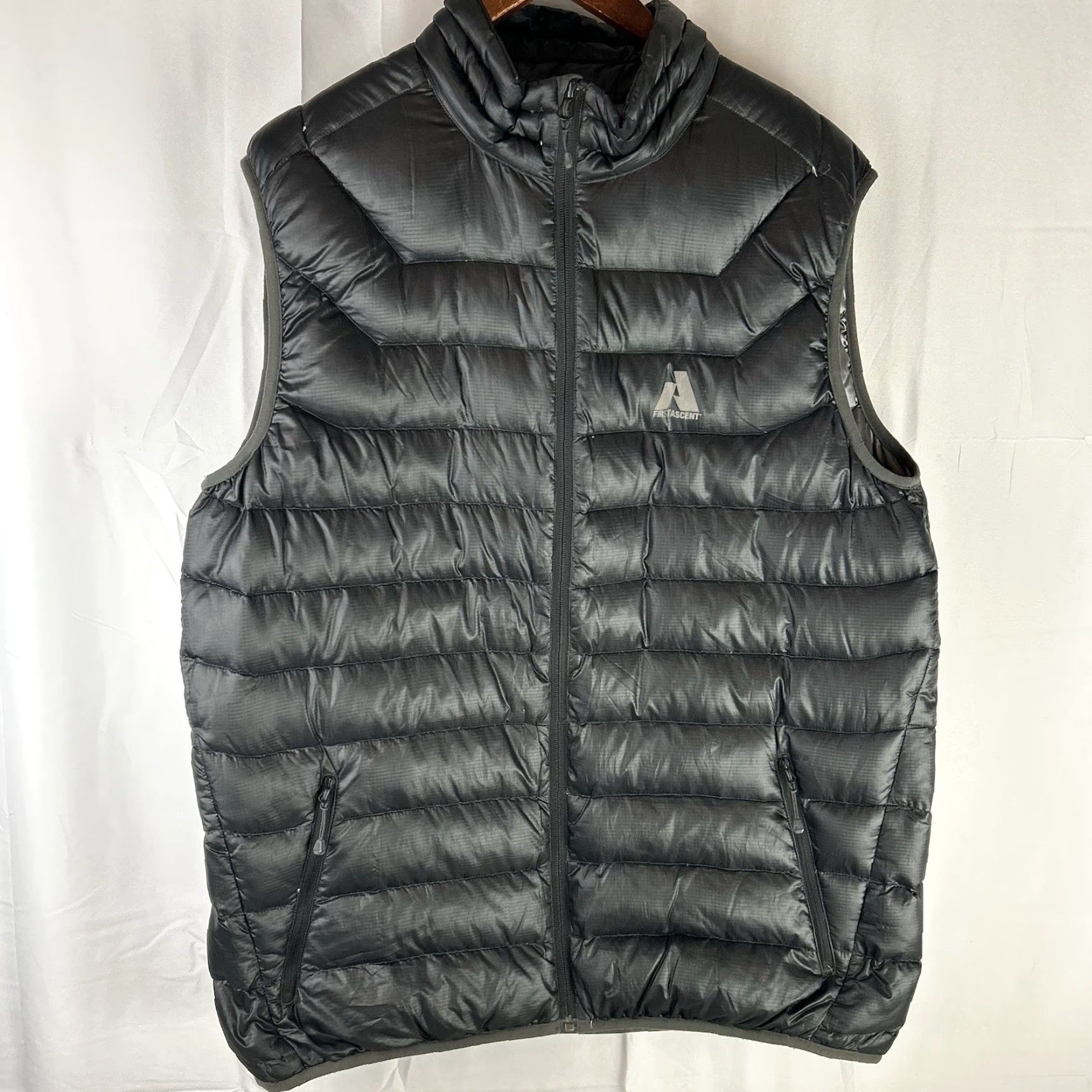 Eddie Bauer VINTAGE Eddie Bauer First Ascent Whittaker Down Puffer Vest Black Mens XL Mountaineering Size US XL / EU 56 / 4 - 2 Thumbnail