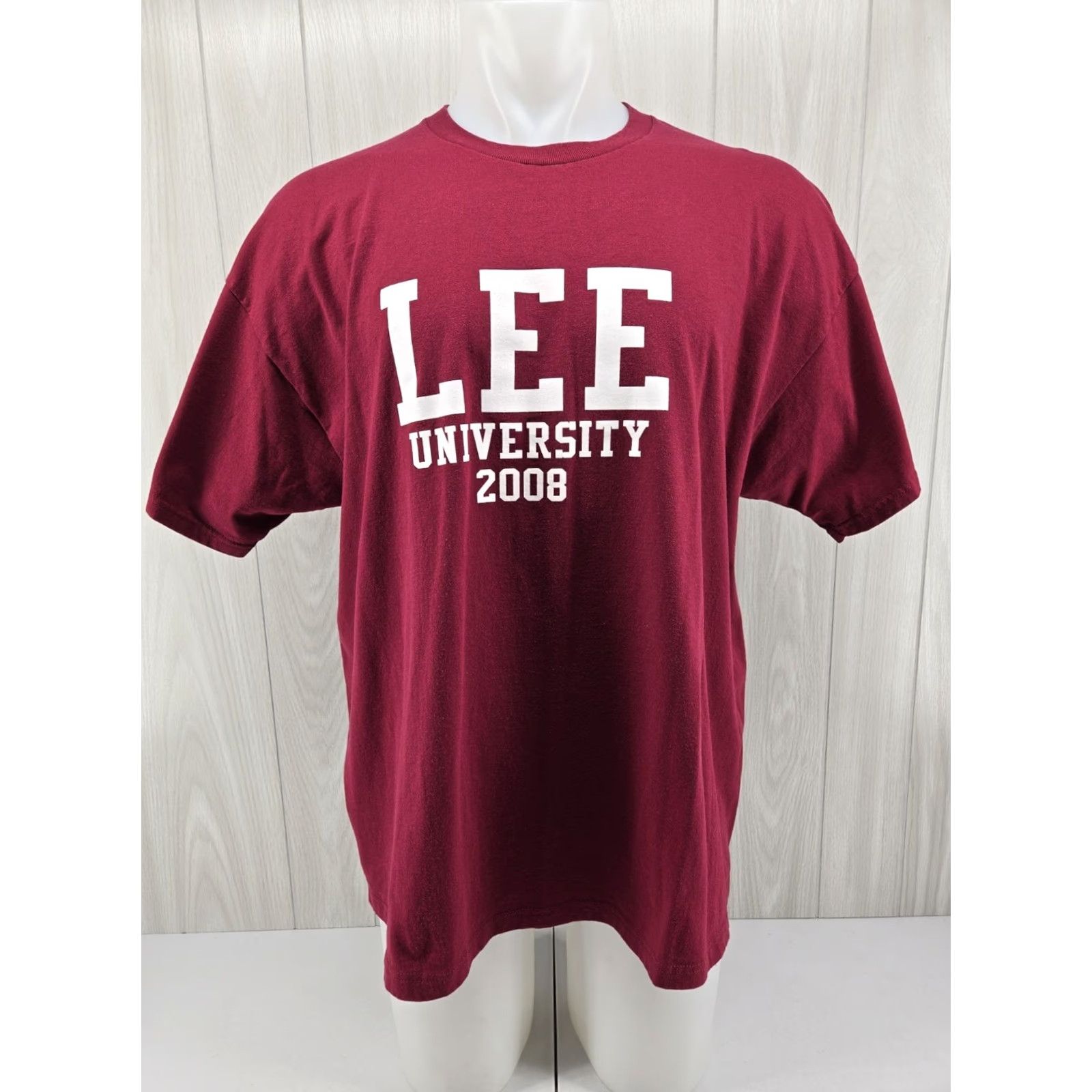Fruit Of The Loom VINTAGE LEE University T Shirt Spellout Graphic 2XL Red Cotton Jersey Crew Neck Short Sleeve Men US Size US XXL / EU 58 / 5 - 2 Thumbnail