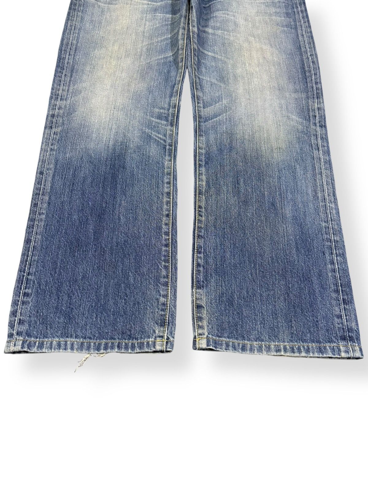 Undercover × Uniqlo Vintage Japanese Brand Uniqlo S002 Blue Wash Faded Jeans Size US 36 / EU 52 - 5 Thumbnail