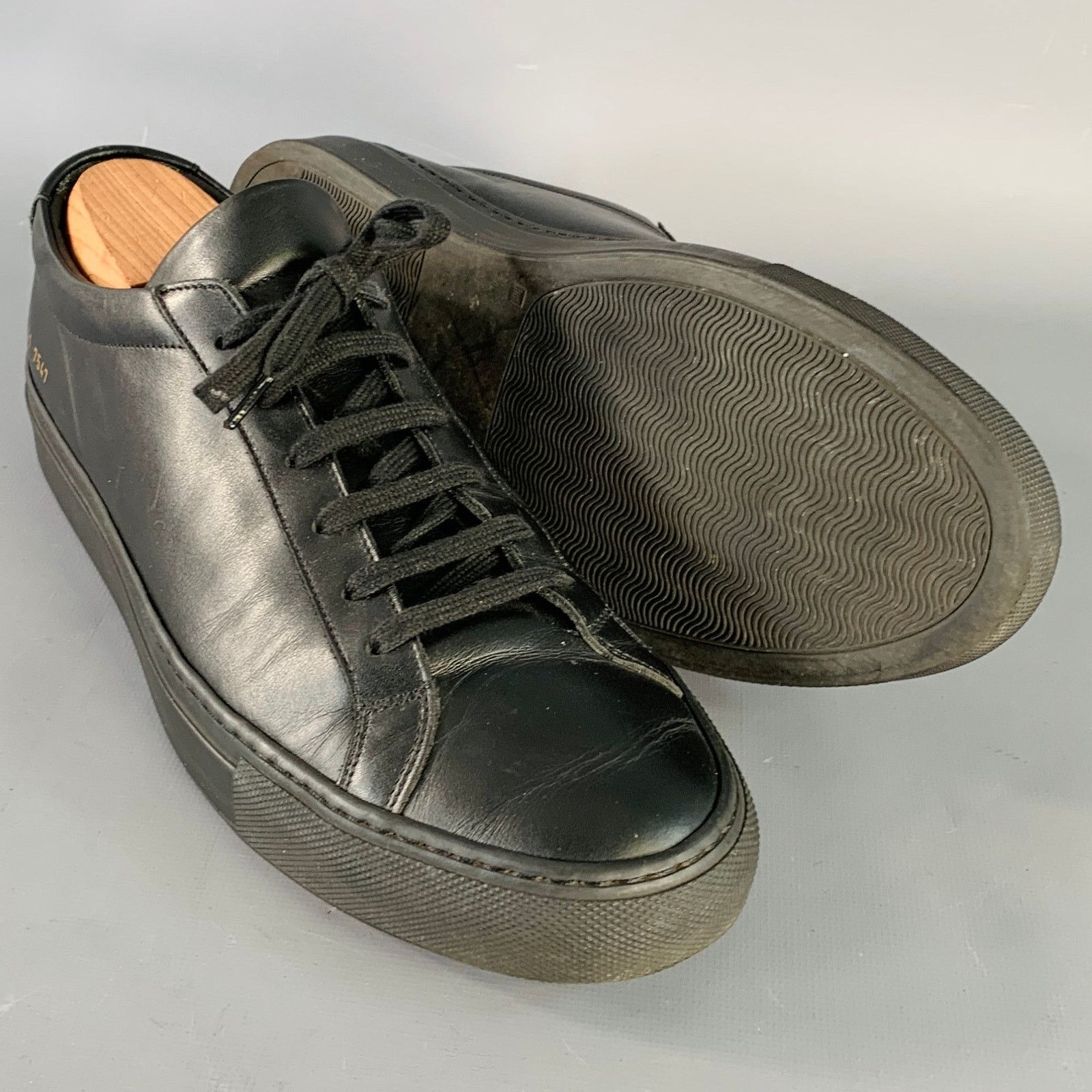 Common Projects COMMON PROJECTS Size 8 Black Leather Low Top Sneakers Size US 8 / EU 41 - 5 Thumbnail