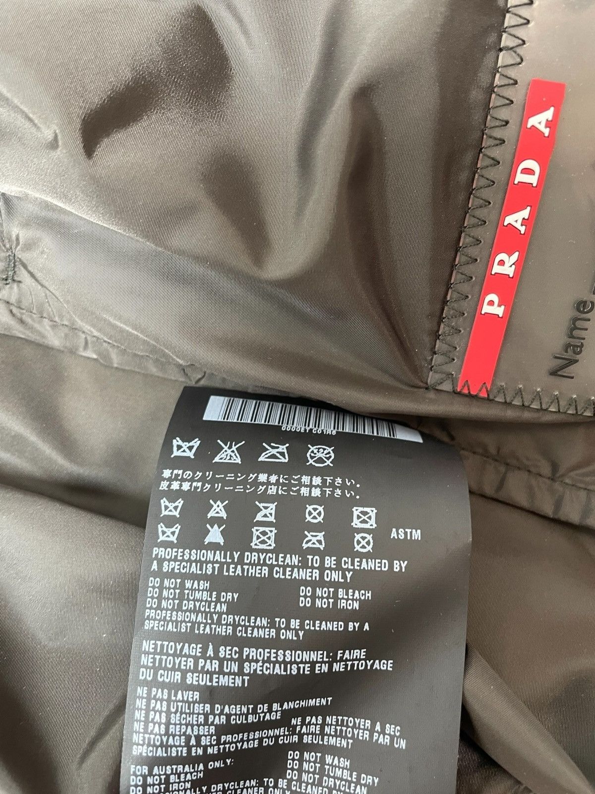 Prada Prada Luna Rossa nylon windbreaker, 46. Size US S / EU 44-46 / 1 - 9 Thumbnail