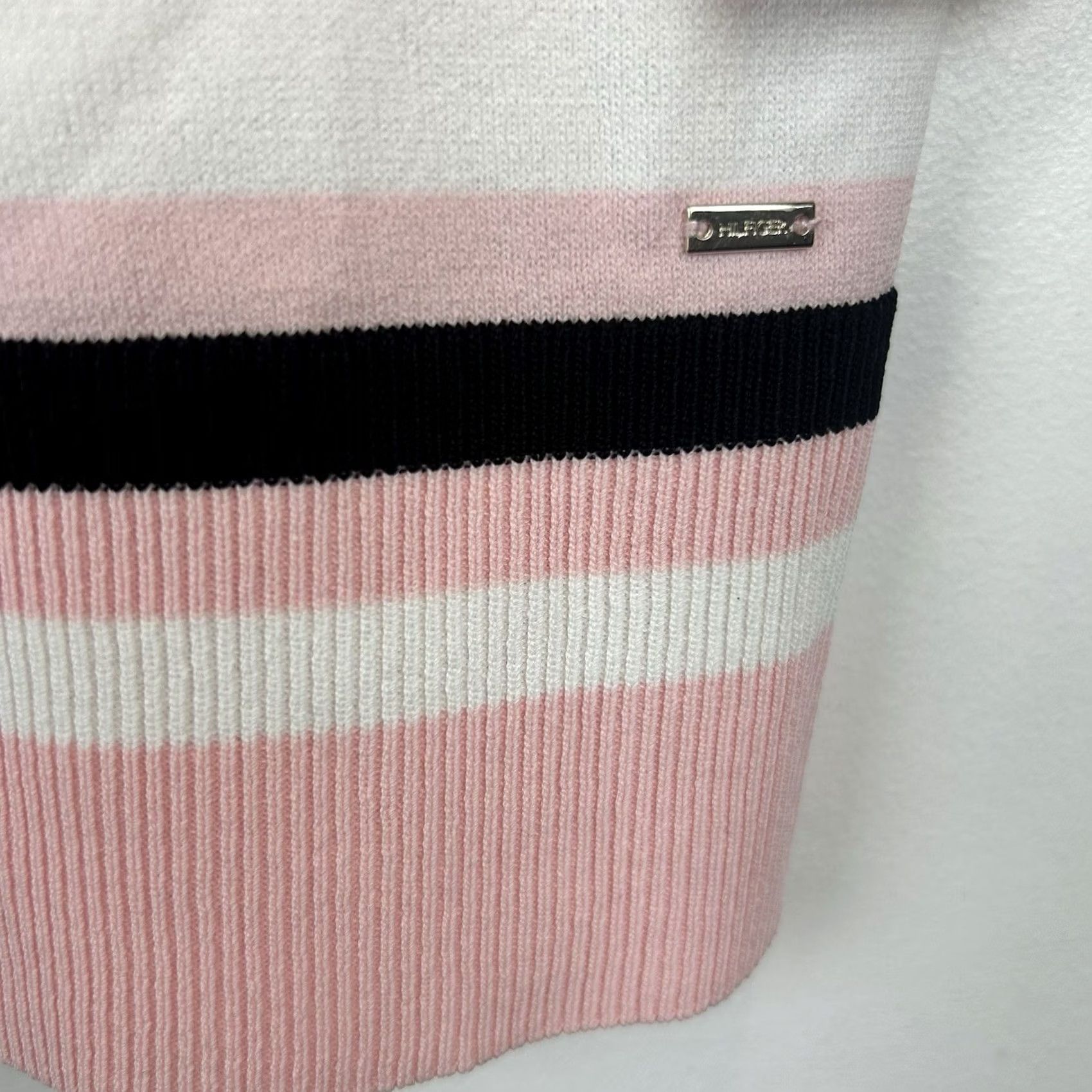 Tommy Hilfiger Tommy Hilfiger Top Womens Medium Bell Sleeve Sweater Pink Stripe Knit Bell Sleeve Crew Neck Logo Pullover Winter Spring Fall Size M / US 6-8 / IT 42-44 - 7 Thumbnail