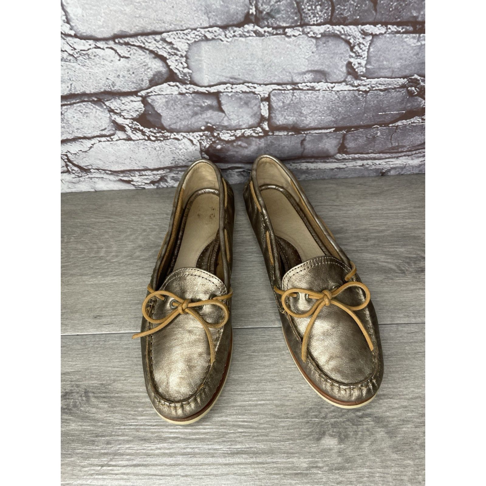Frye FRYE Quincy Tie Leather Metallic Deck Shoes Gold Boat Shoes Size US 8 / IT 38 - 11 Thumbnail
