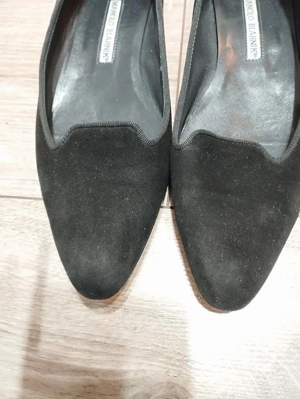 Manolo Blahnik Manolo Blahnik flats slip on size 38 i 1/2 Size US 8.5 / IT 38.5 - 8 Thumbnail