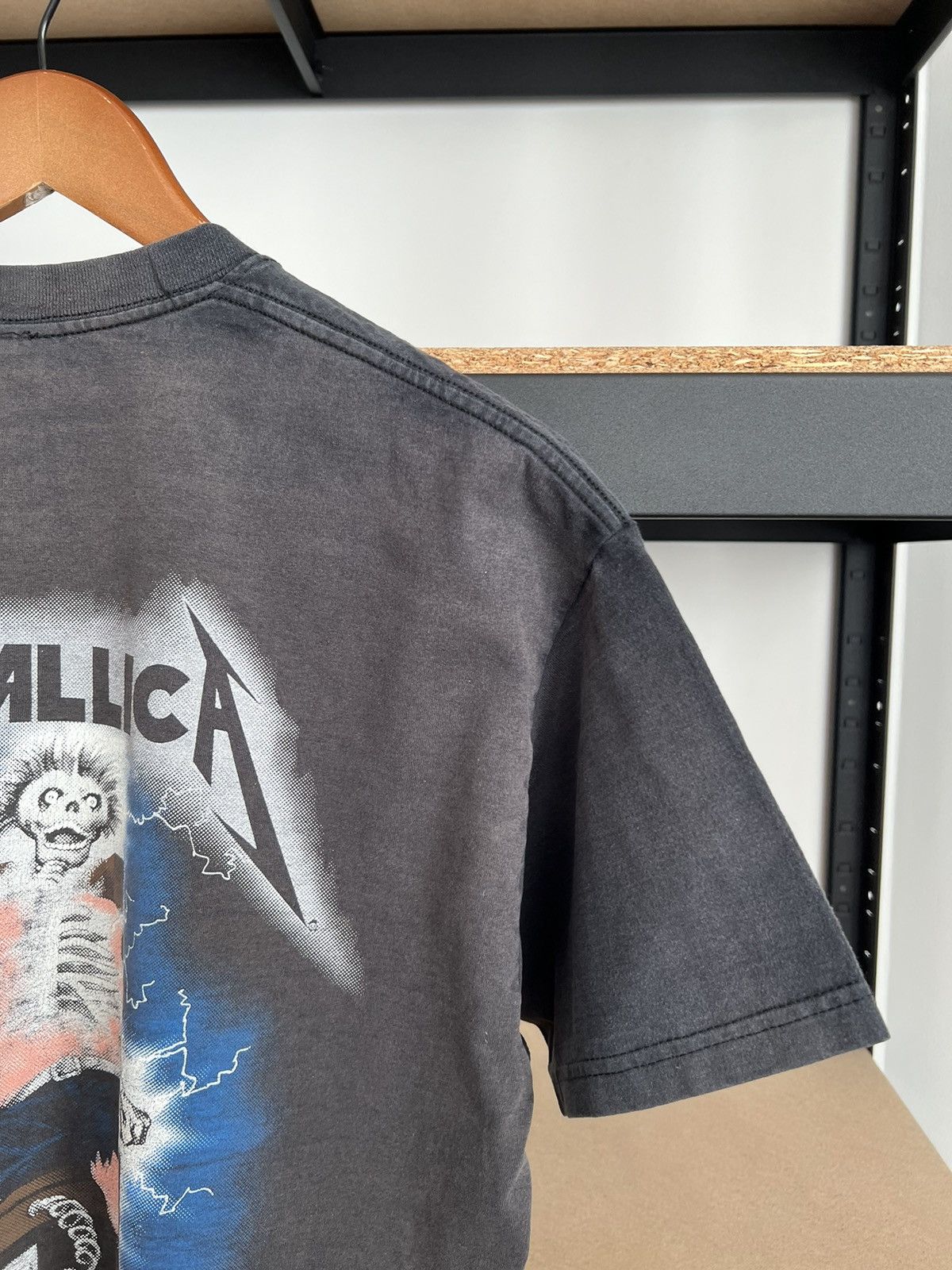 Band Tees Vintage 2000s Metallica Kill 'Em All Lightning 1994 Reprint Size US M / EU 48-50 / 2 - 23 Thumbnail