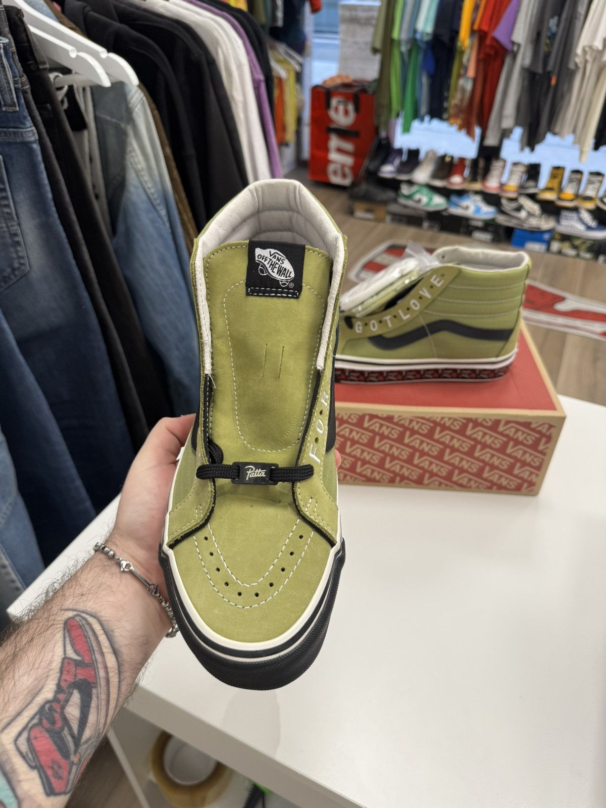 Patta × Vans Vans x patta hi olive 42,5 Size US 9.5 / EU 42-43 - 2 Thumbnail