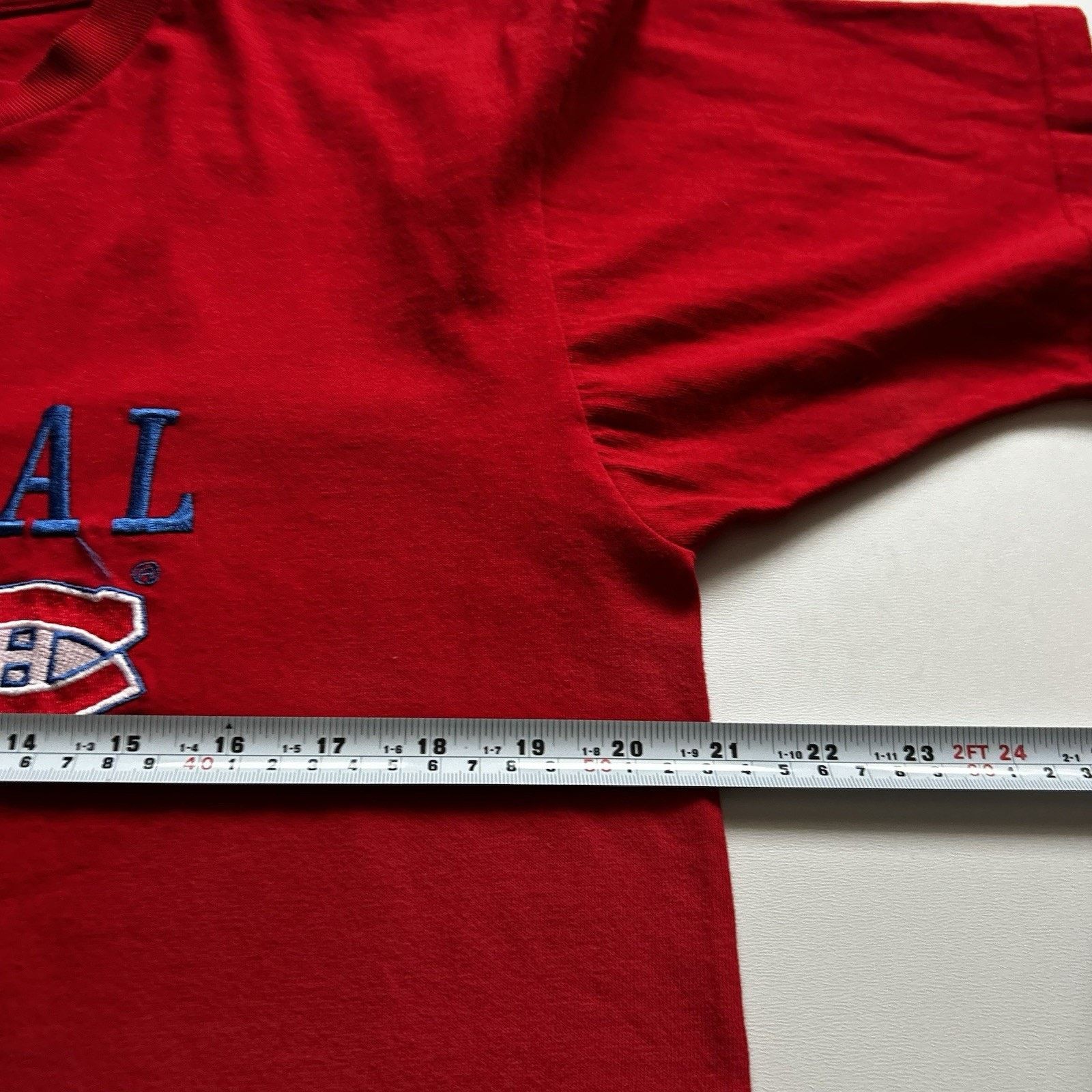 Vintage Vintage 90s Montreal Canadien NHL T Shirt Large Red Hockey Size US L / EU 52-54 / 3 - 6 Thumbnail