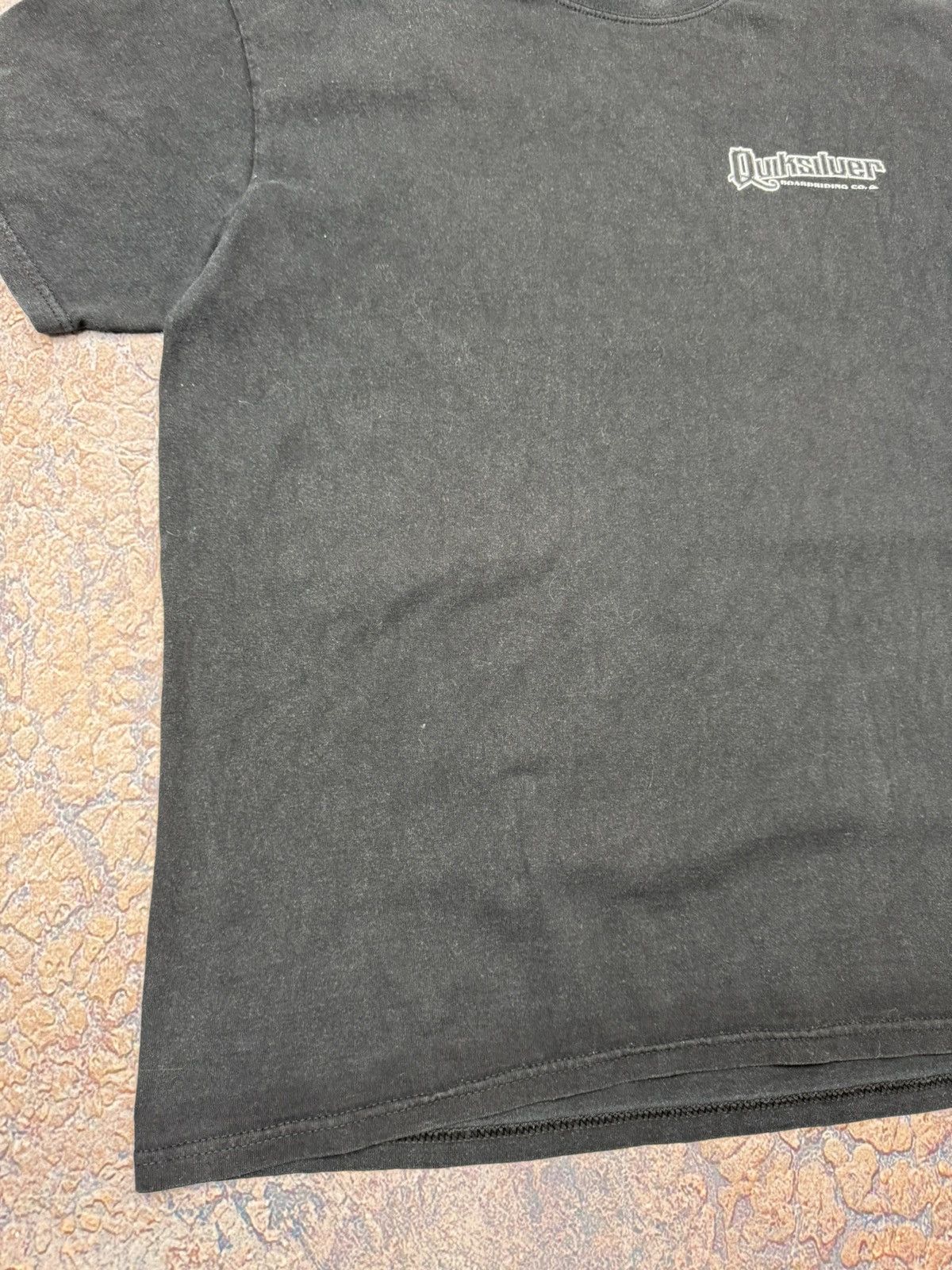 Quiksilver Vintage Y2K Quicksilver Surfwear T-Shirt Medium Big Logo Size US L / EU 52-54 / 3 - 3 Thumbnail