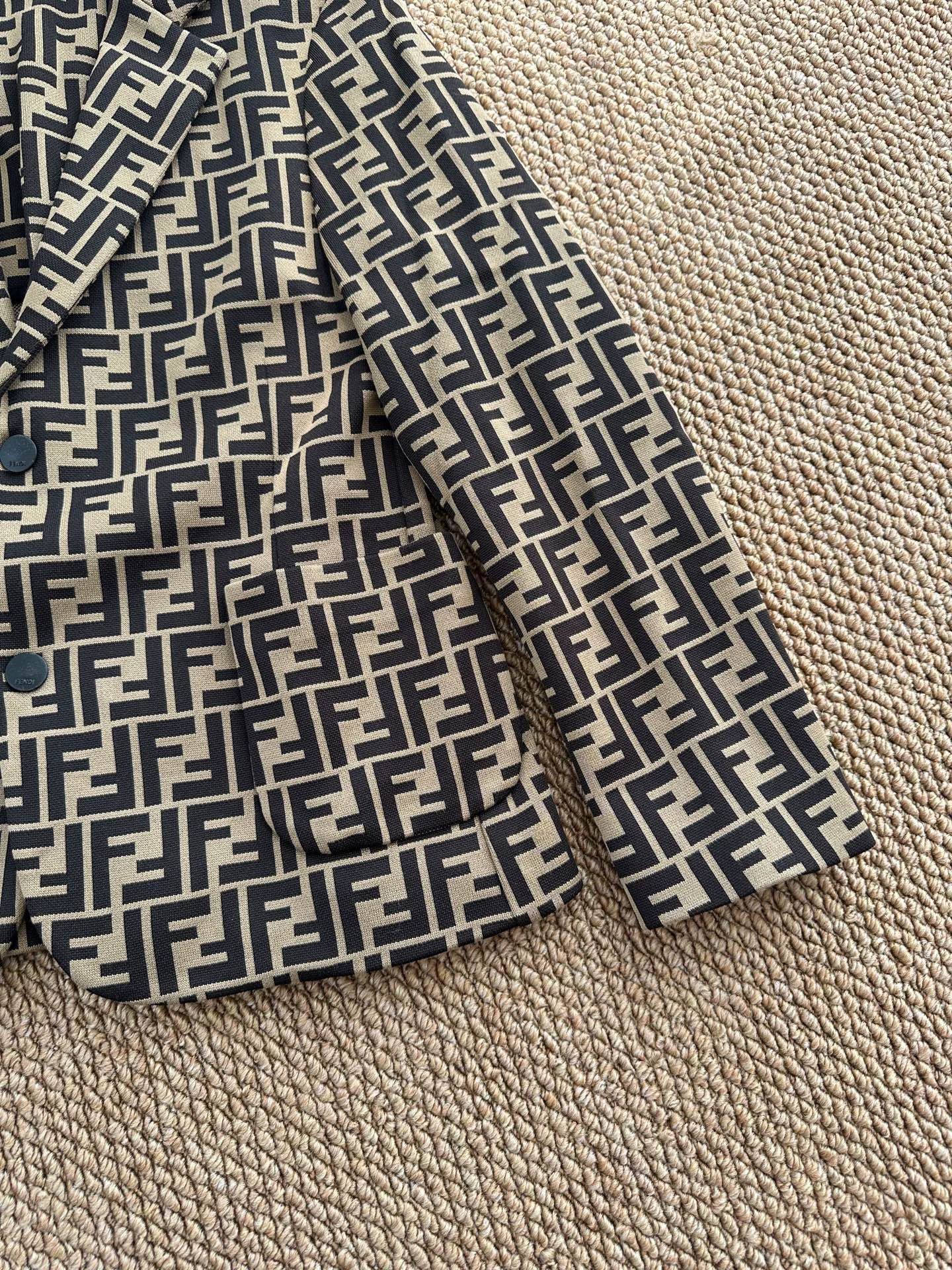 Fendi FENDI FF Monogram Vintage Blazer Women's 10A Size L / US 10 / IT 46 - 3 Thumbnail