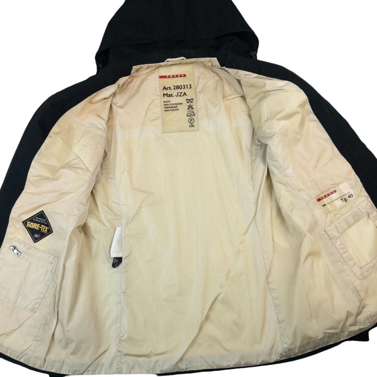 Prada Vintage Prada Sport Gore-Tex Jacket Women's Size S Size S / US 4 / IT 40 - 5 Thumbnail