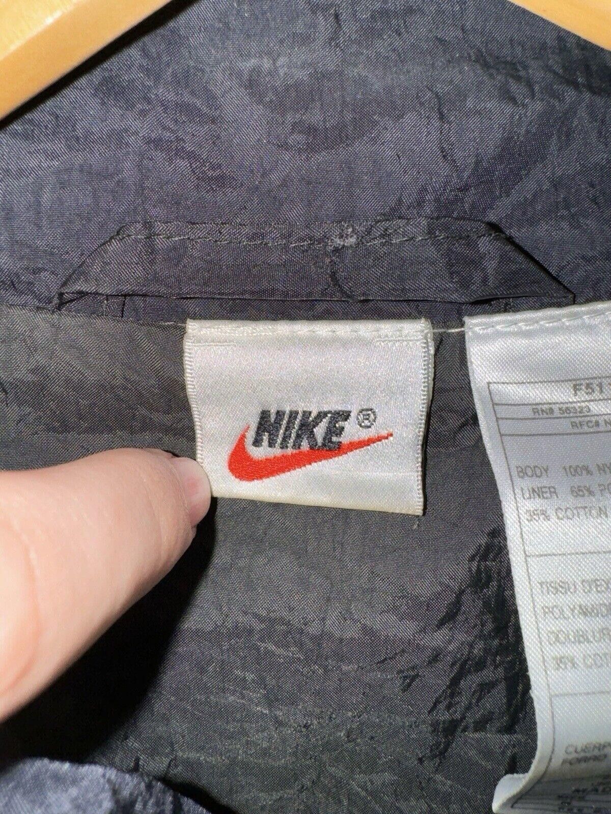 Nike Vintage Nike 90s Full Zip Windbreaker Track Jacket M Size US M / EU 48-50 / 2 - 8 Thumbnail