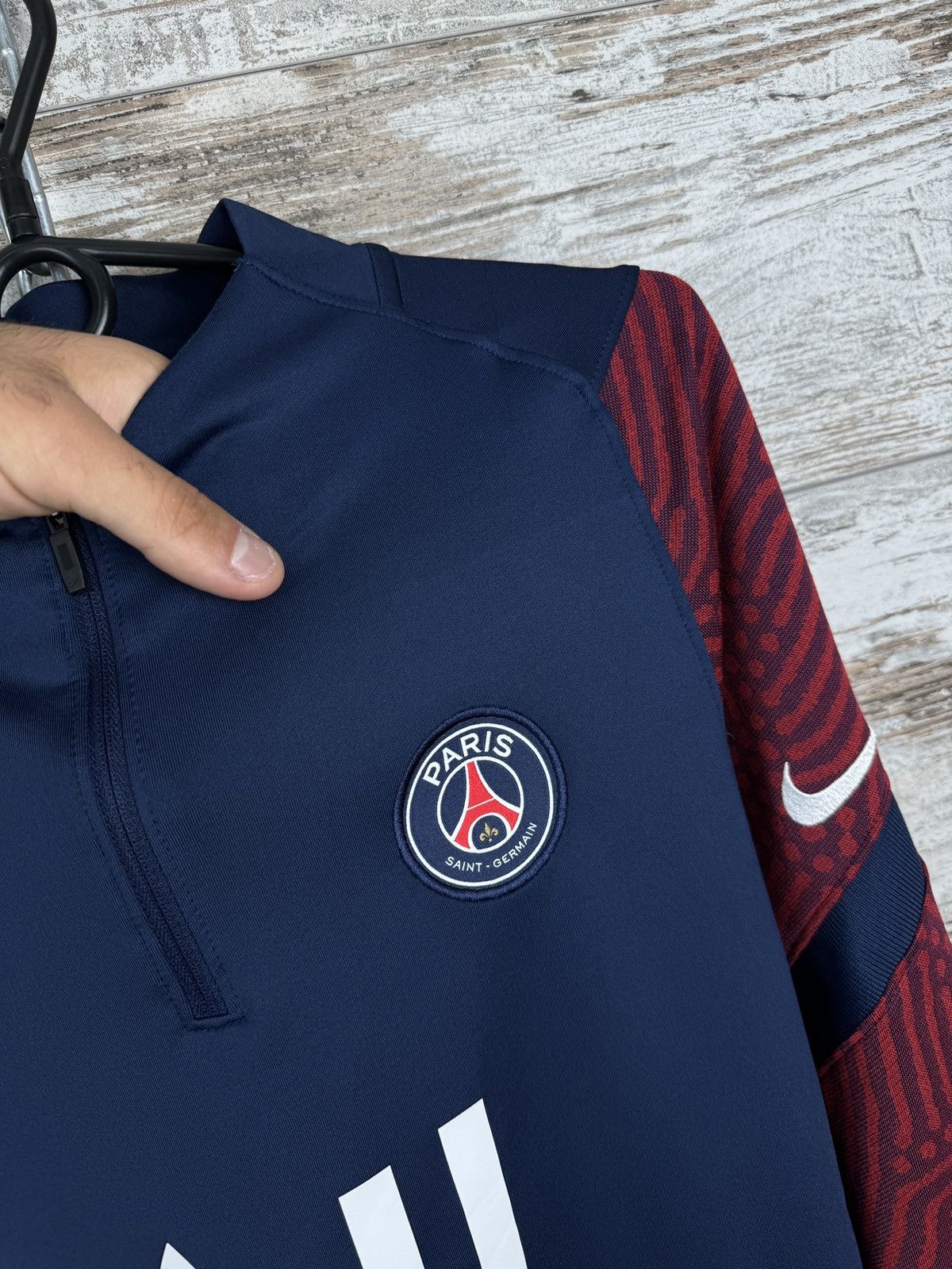 Nike Mens Vintage Nike Paris Saint-Germain Soccer jersey T-shirt Size US L / EU 52-54 / 3 - 5 Thumbnail