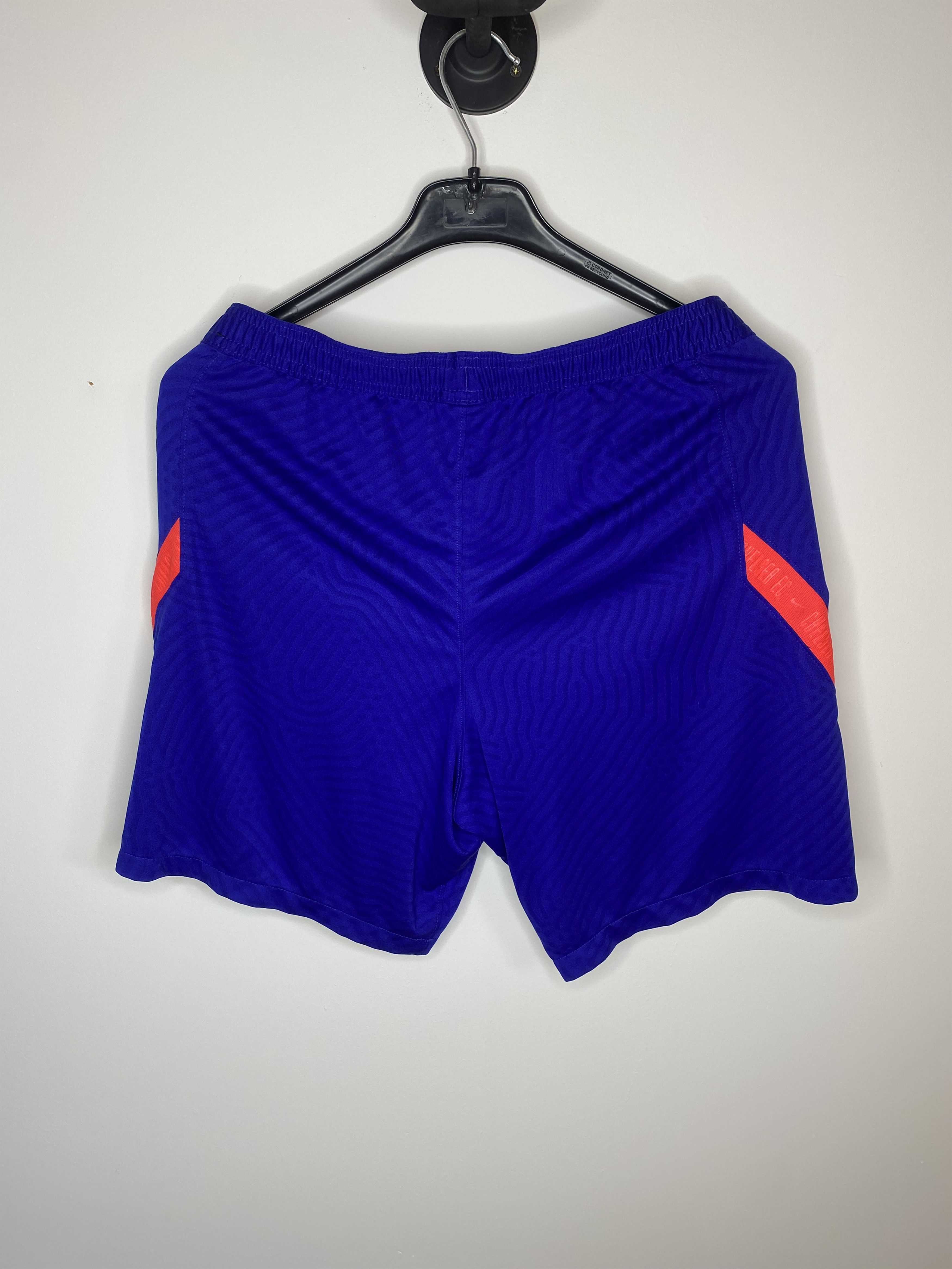 Nike CHELSEA 2020 2021 TRAINING FOOTBALL SOCCER SHORTS DRY STRIKE Size US 34 / EU 50 - 2 Thumbnail