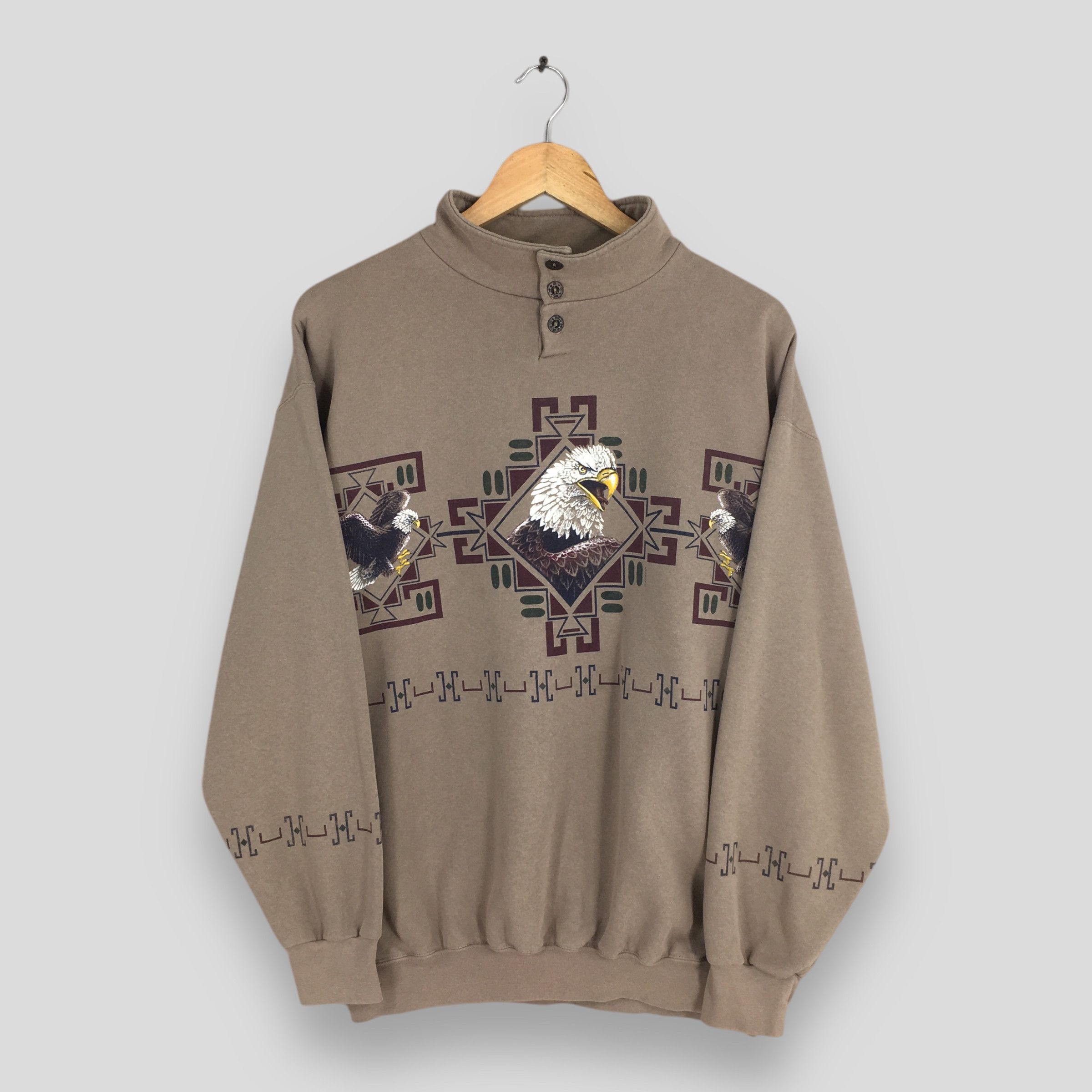 American Eagle Outfitters × Habitat Vintage 90s Eagles Hawk Native American Sweatshirt Large Size US L / EU 52-54 / 3 - 1 Thumbnail