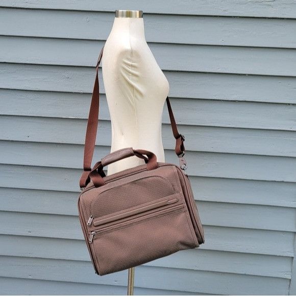 Tumi Tumi Brown Ballistic Nylon Accessory Carry-on Travel Crossbo Size ONE SIZE - 2 Thumbnail