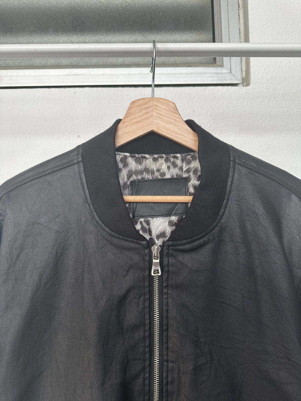 ABAHOUSE 🔥Rare🔥 Designworks coated black bomber jacket Size US L / EU 52-54 / 3 - 15 Thumbnail