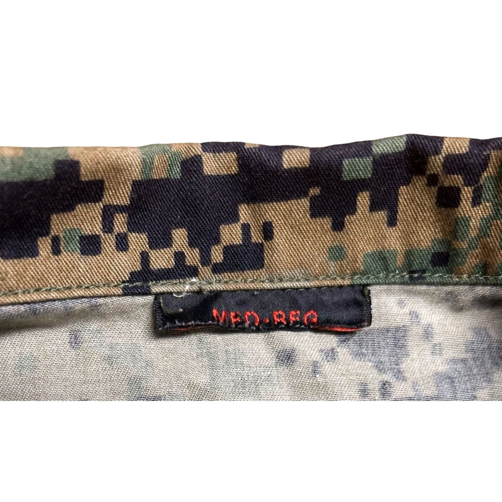 Vintage VINTAGE U.S. Marines Digital Camo Button Down Shirt Mens Medium Regular Long Sleeve Size US M / EU 48-50 / 2 - 7 Thumbnail