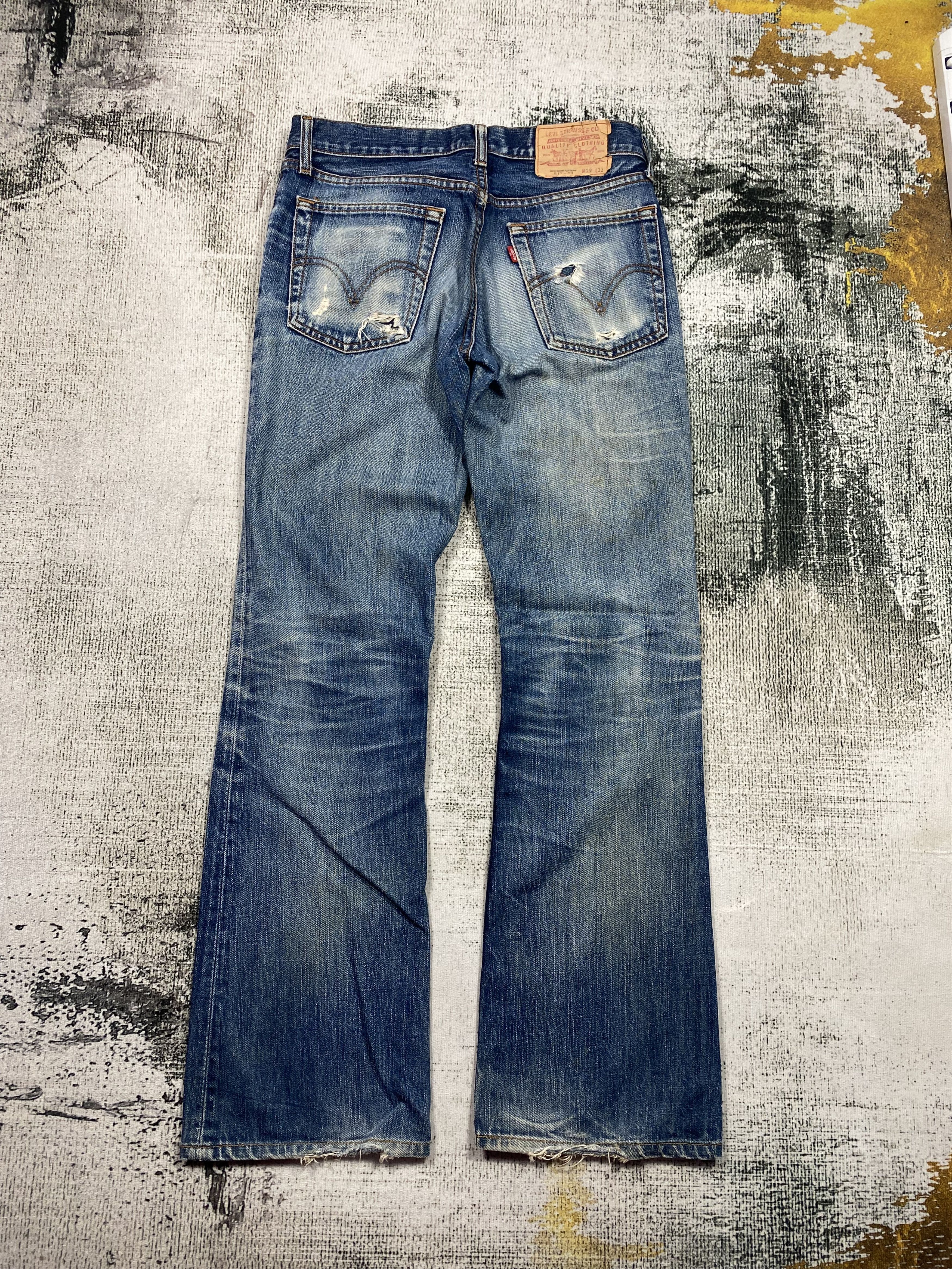 Levi's SICKS💥 517 Jeans Bootcut Blue Distressed Vintage Size US 29 - 10 Thumbnail