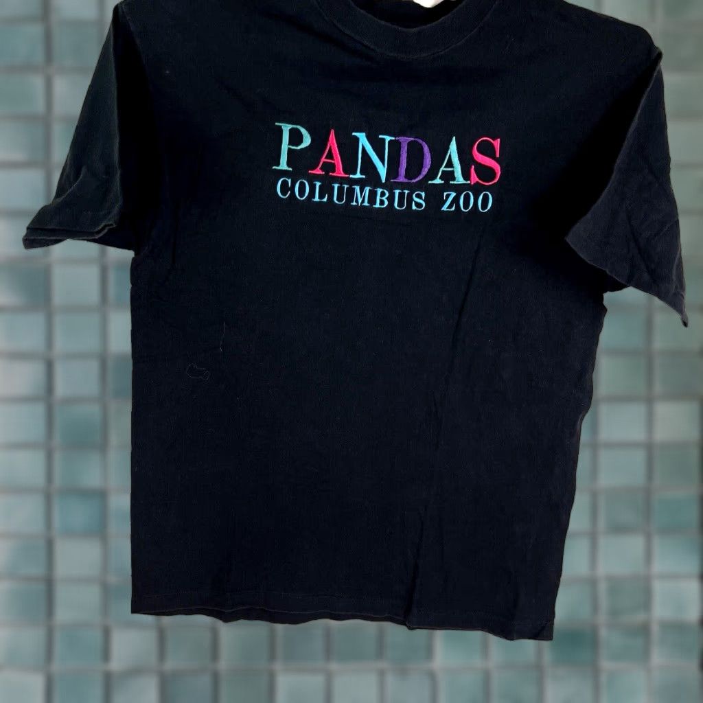 Hanes Hanes Beefy-T T-Shirt Columbus Zoo Panda Embroidered Vintage 90s Crew Neck 1990s Black Adult L Mens Size US L / EU 52-54 / 3 - 1 Thumbnail