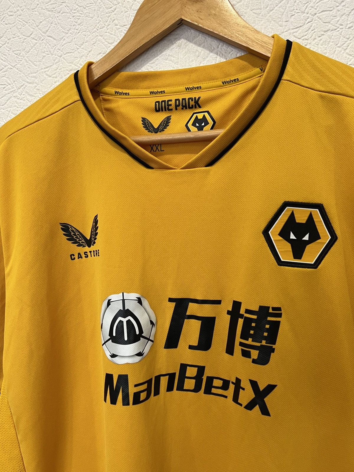 Castore Castore Wolverhampton 2021/2022 Home Kit Soccer Jersey Size US XXL / EU 58 / 5 - 2 Thumbnail