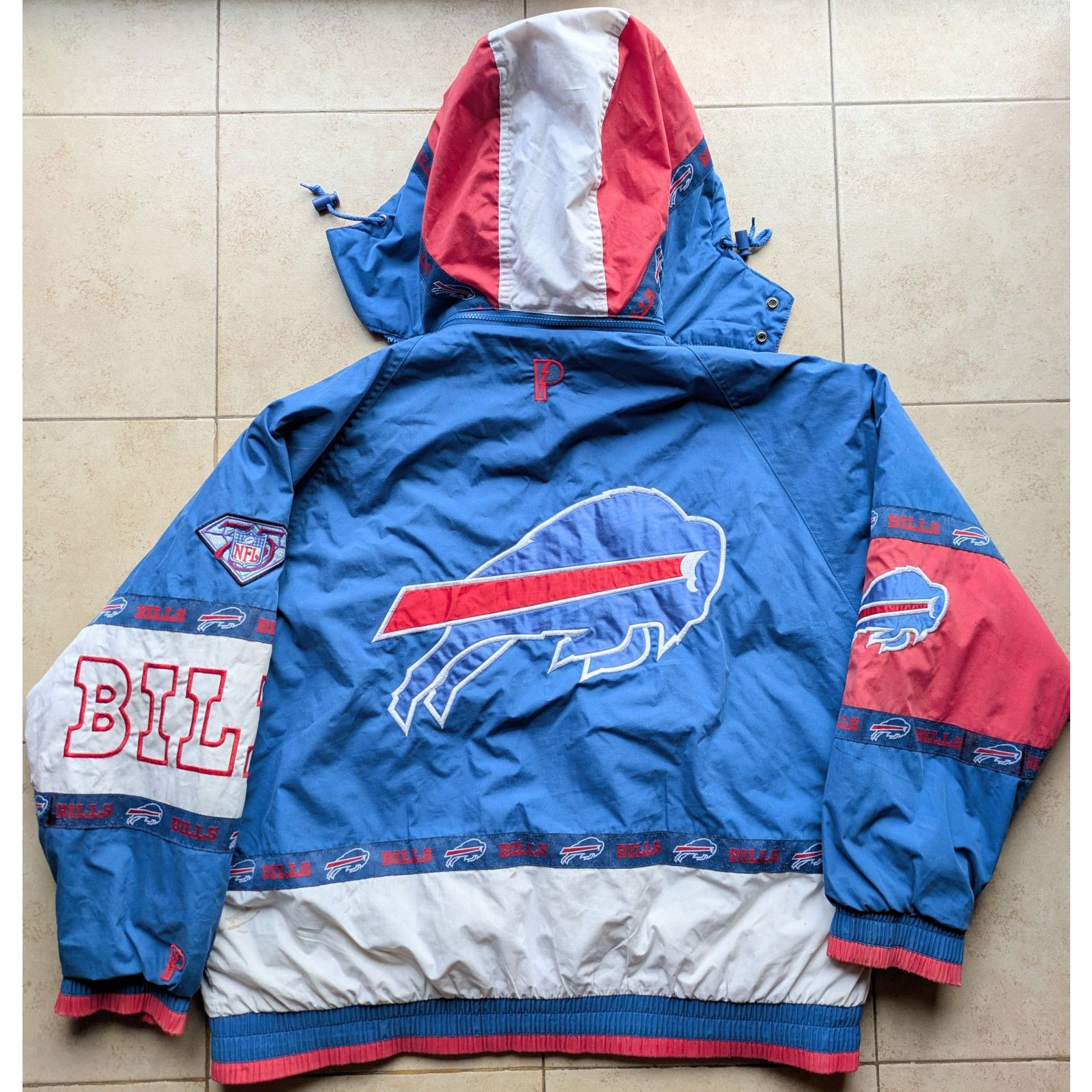 NFL × Pro Player Buffalo Bills 1994 75th puffer TAPE XL hood blue NFL vintage Size US XL / EU 56 / 4 - 1 Thumbnail