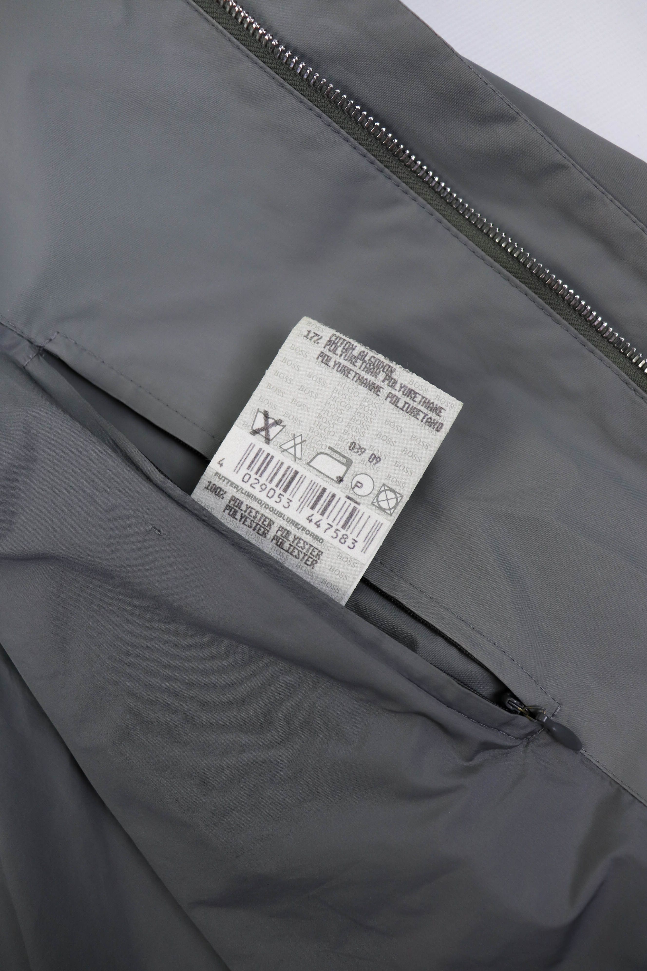 Hugo Boss 00s Vintage Hugo Boss "BEST" Silver Gray Nylon Zip Jacket Size US M / EU 48-50 / 2 - 12 Thumbnail