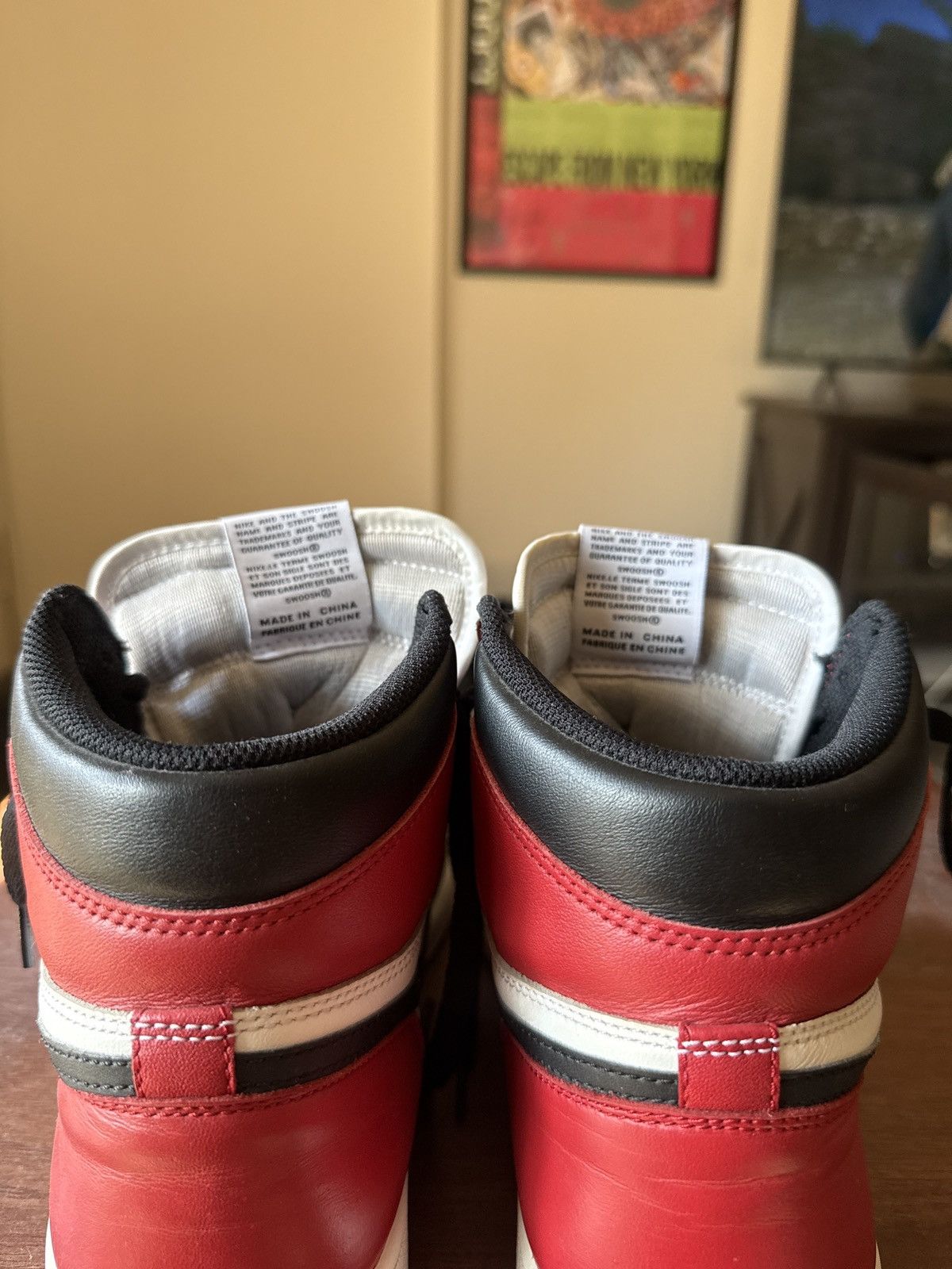 Jordan Brand Air Jordan 1 Retro High OG 'Black Toe' 2016 Size US 10 / EU 43 - 4 Thumbnail