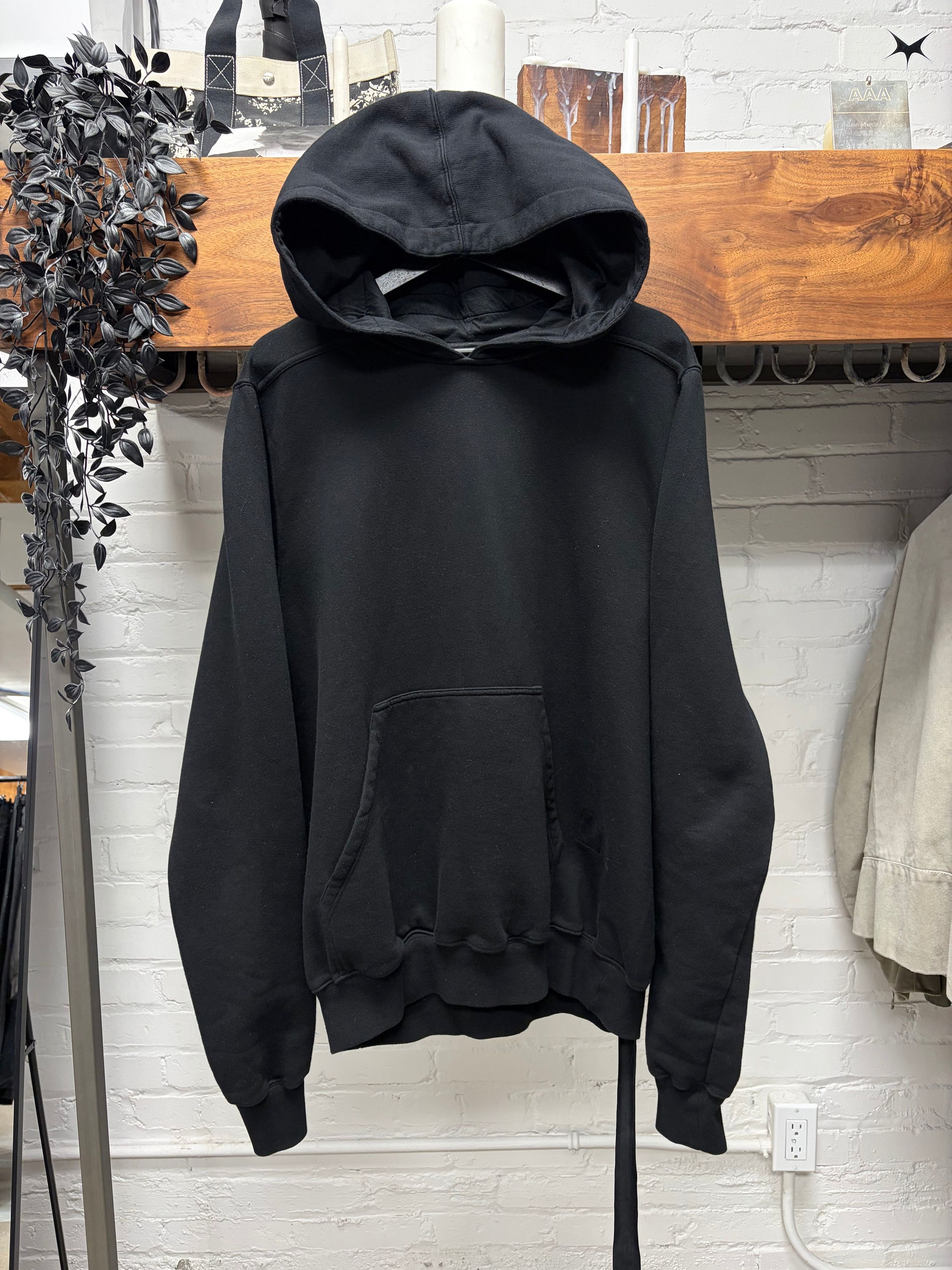 Rick Owens Rick Owens ‘Granville’ Black Reverse Drawstring Hoodie Size US XL / EU 56 / 4 - 1 Thumbnail