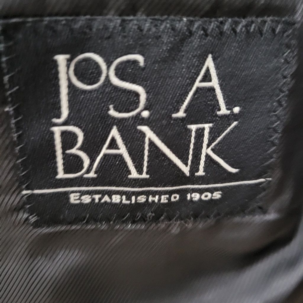 Jos. A. Bank JoS A Bank Men Black Spring Weight 2-Button Center-Vent Size 38R - 7 Thumbnail