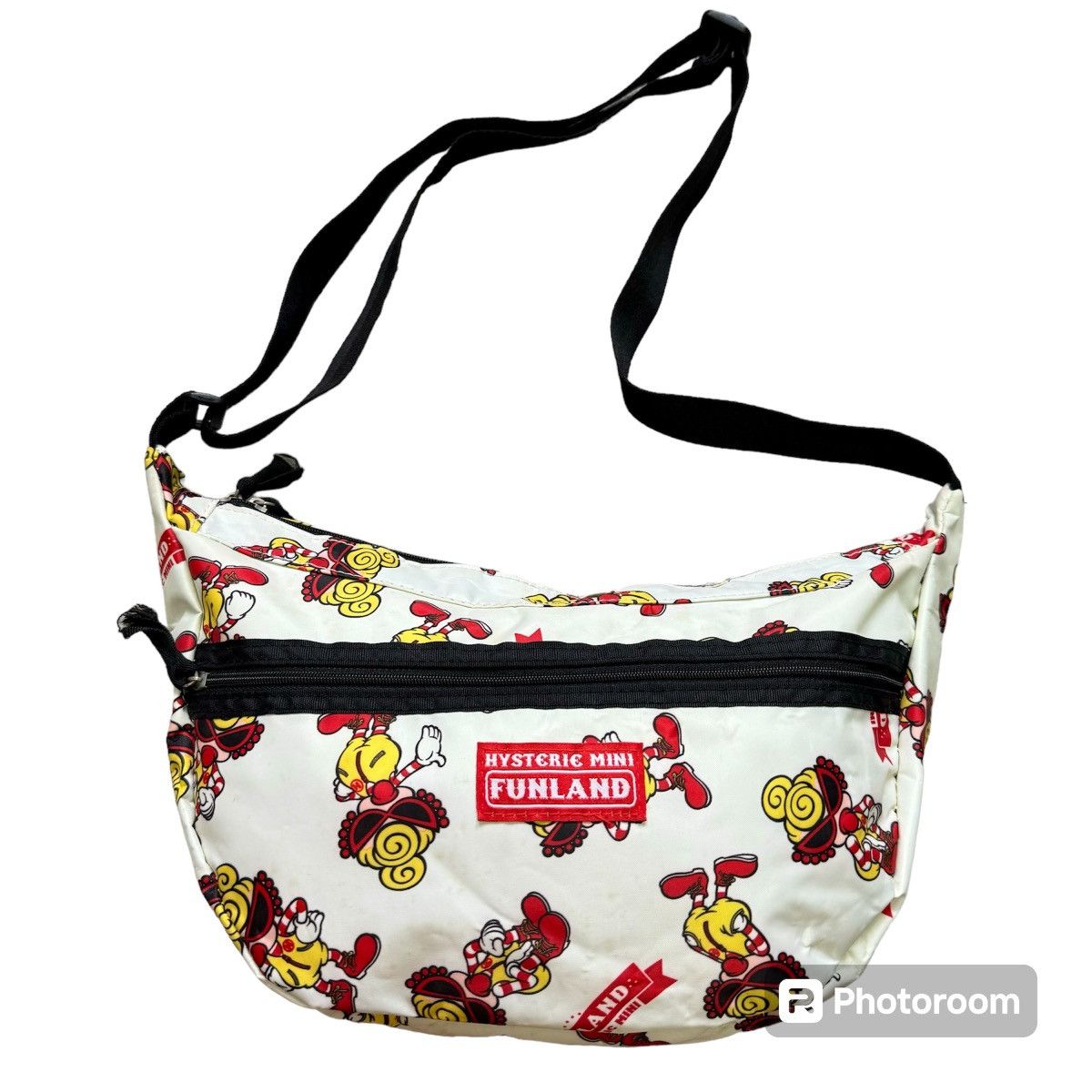 Hysteric Glamour × Japanese Brand Hysteric Glamour Mini Funland Fullprint Banana Sling Bag Size ONE SIZE - 1 Thumbnail