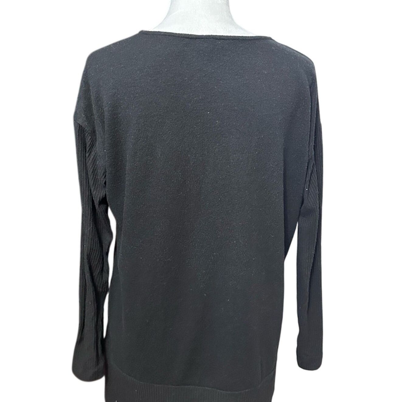 Vince Camuto Vince Camuto Casual Top Black Long Sleeve V Neck Knit M New Size M / US 6-8 / IT 42-44 - 5 Thumbnail