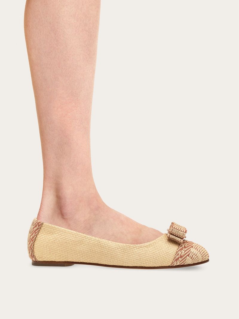 Salvatore Ferragamo o1s1rm0126 Varina Ballet Flats in Beige Size US 8 / IT 38 - 3 Thumbnail