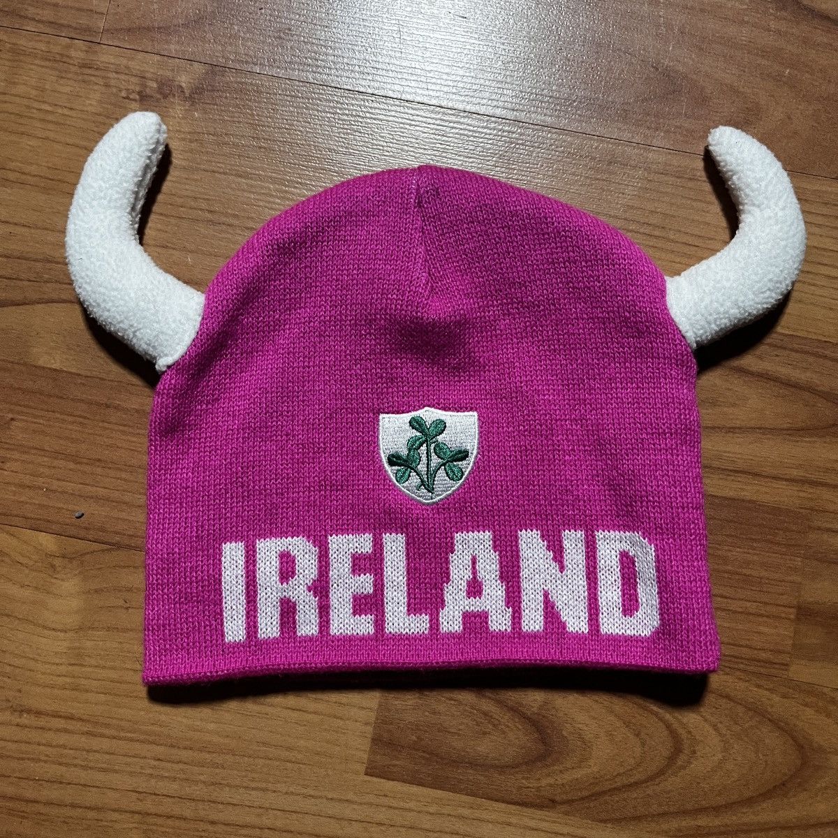 Other Vintage Pink Ireland Beanie With Horns Fits Small Size ONE SIZE - 1 Thumbnail