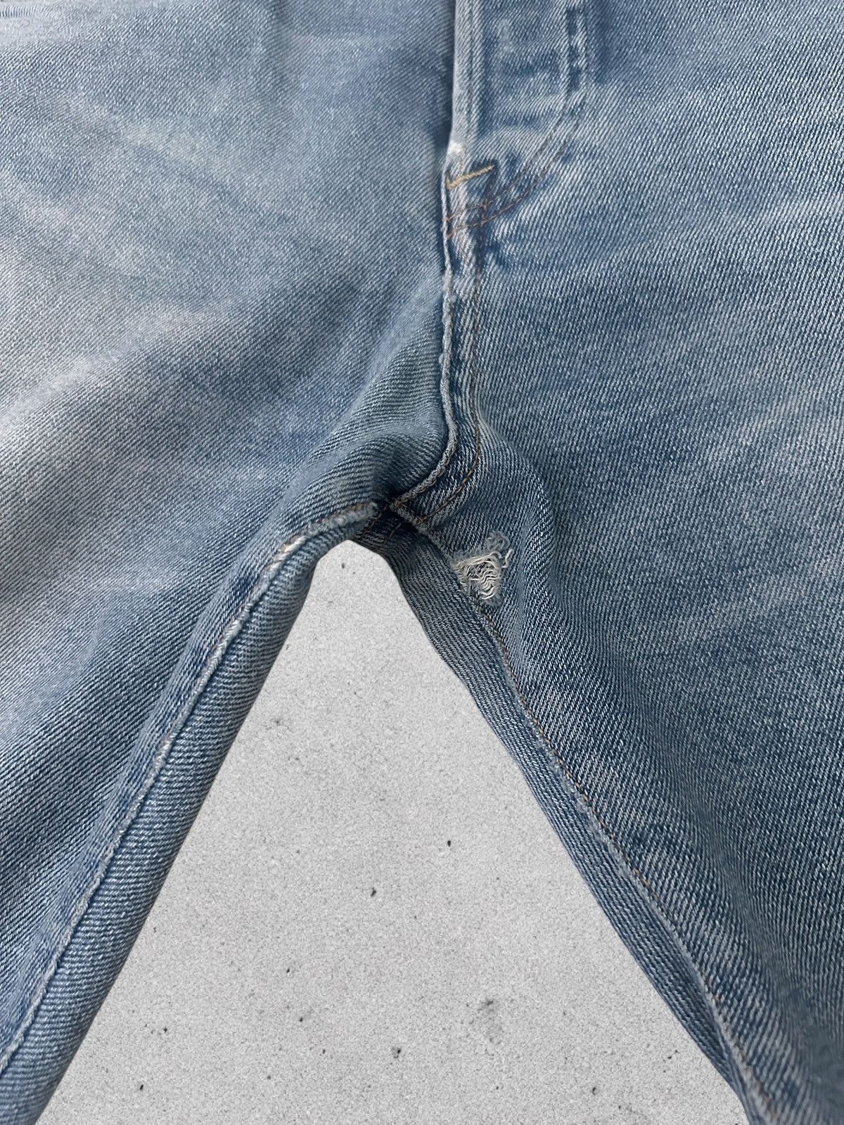 H&M H&M Distressed Relaxed Skinny Jeans Size US 32 / EU 48 - 4 Thumbnail