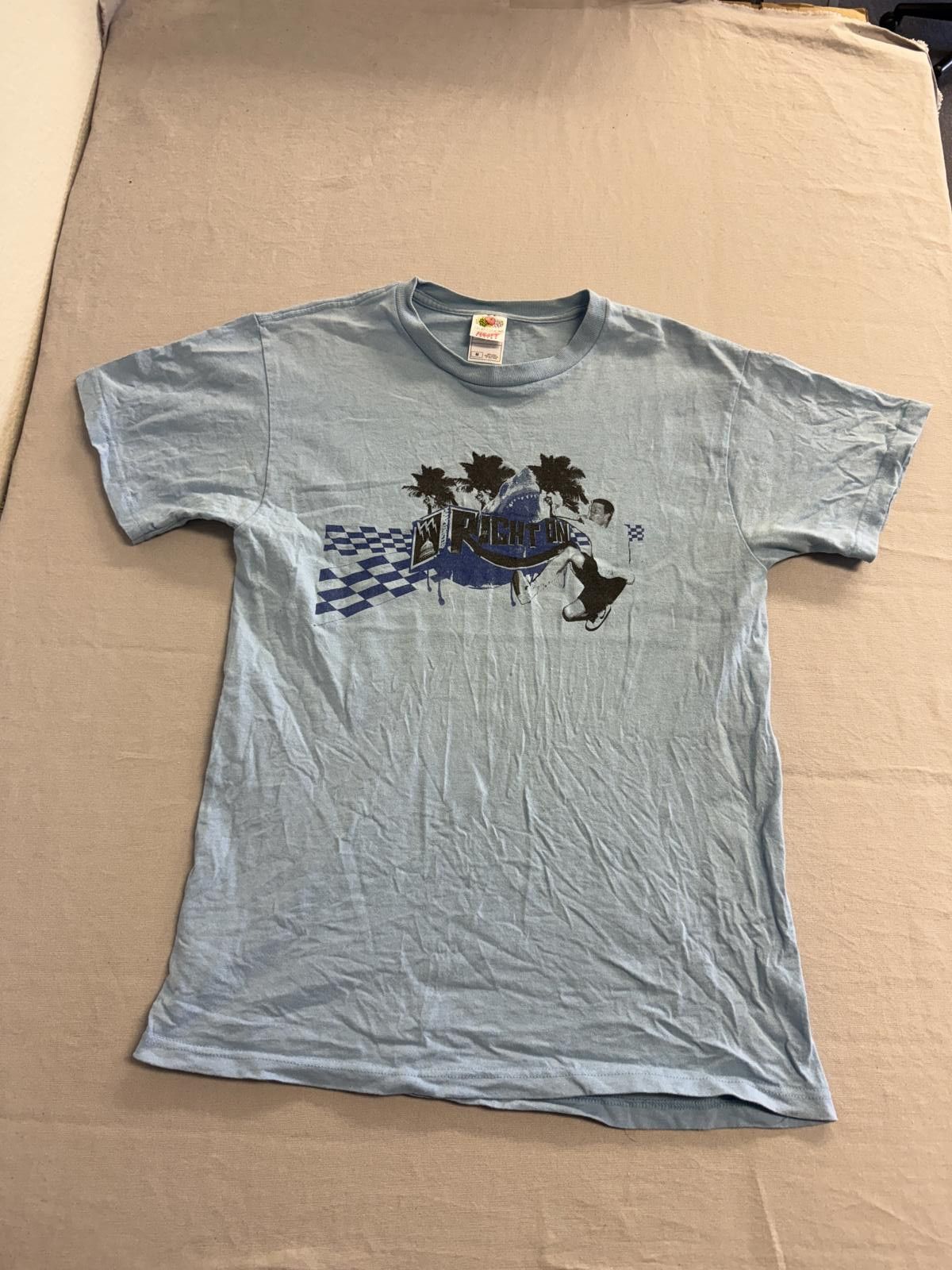 Fruit Of The Loom Right On Band T-shirt Album No Joke EP Tee 2005 Shirt - M Size US M / EU 48-50 / 2 - 1 Thumbnail
