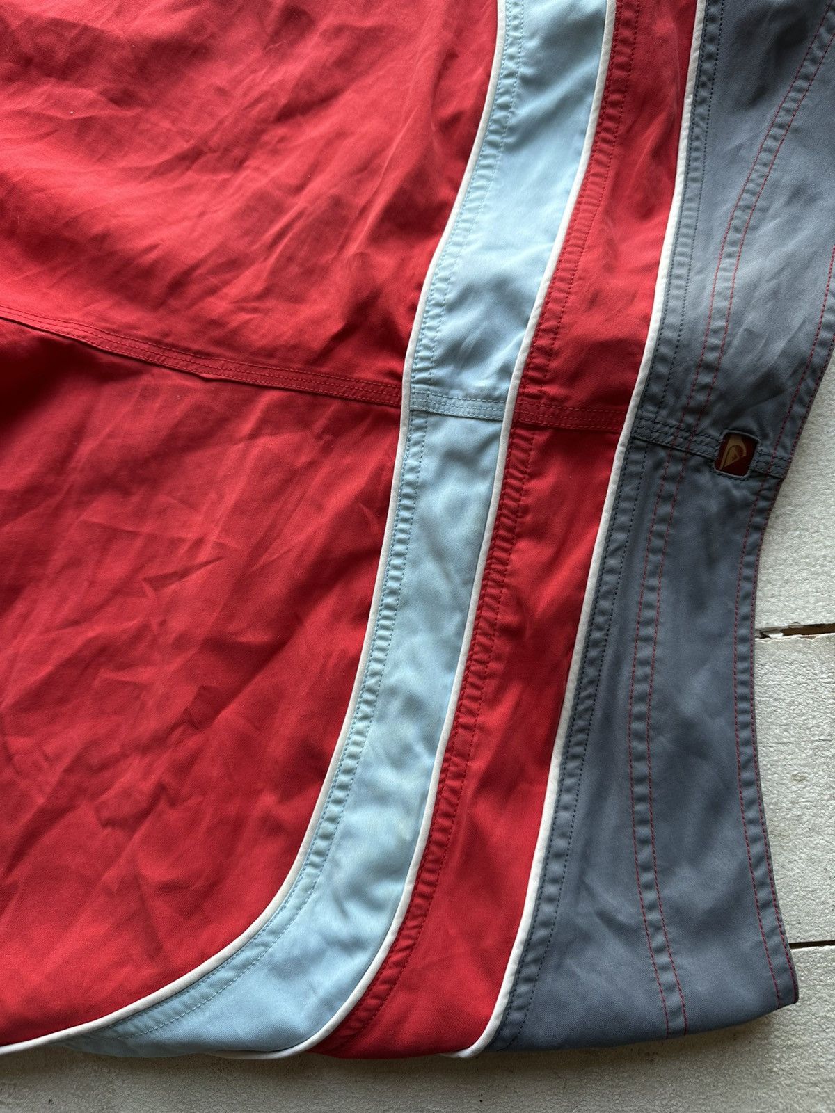 Quiksilver 🚨Vintage Quiksilver Shorts Big Logo Y2K Style 90s Surfing Size US 32 / EU 48 - 13 Thumbnail