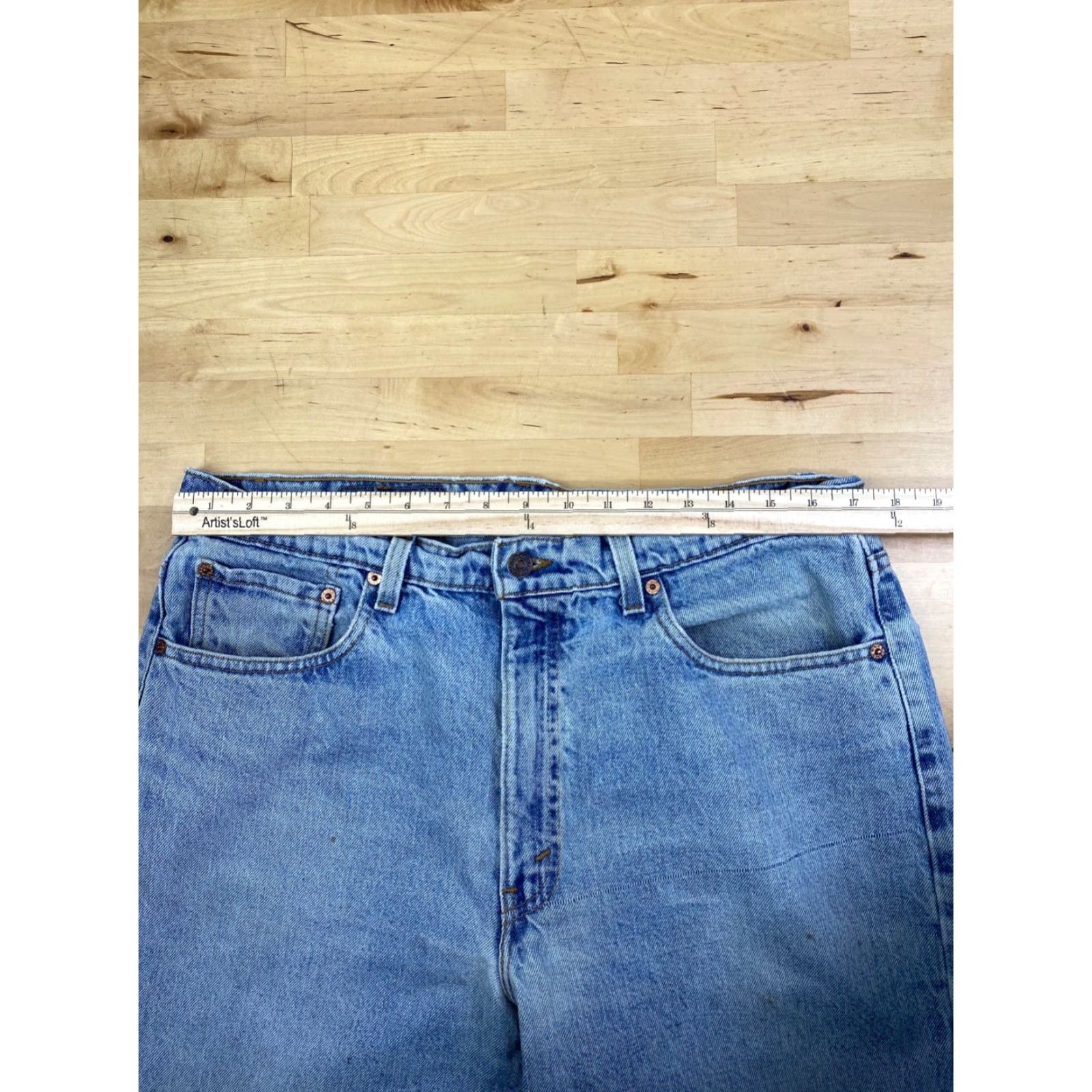Levi's VINTAGE Levi's 550 Jeans Mens 38x30 Blue Distress USA Denim Straight Relaxed 38 INseam Regular 9862 Size US 38 / EU 54 - 7 Thumbnail