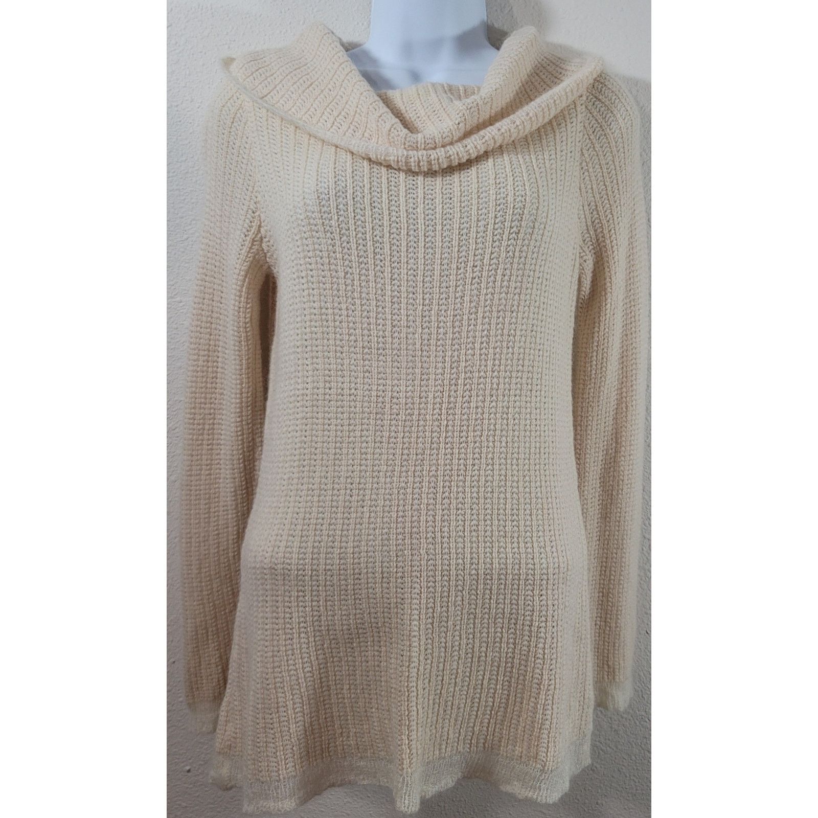 Ann Taylor Ann Taylor Cream Cowl Neck Knitted Wool Mohair Sweater M Size M / US 6-8 / IT 42-44 - 1 Thumbnail