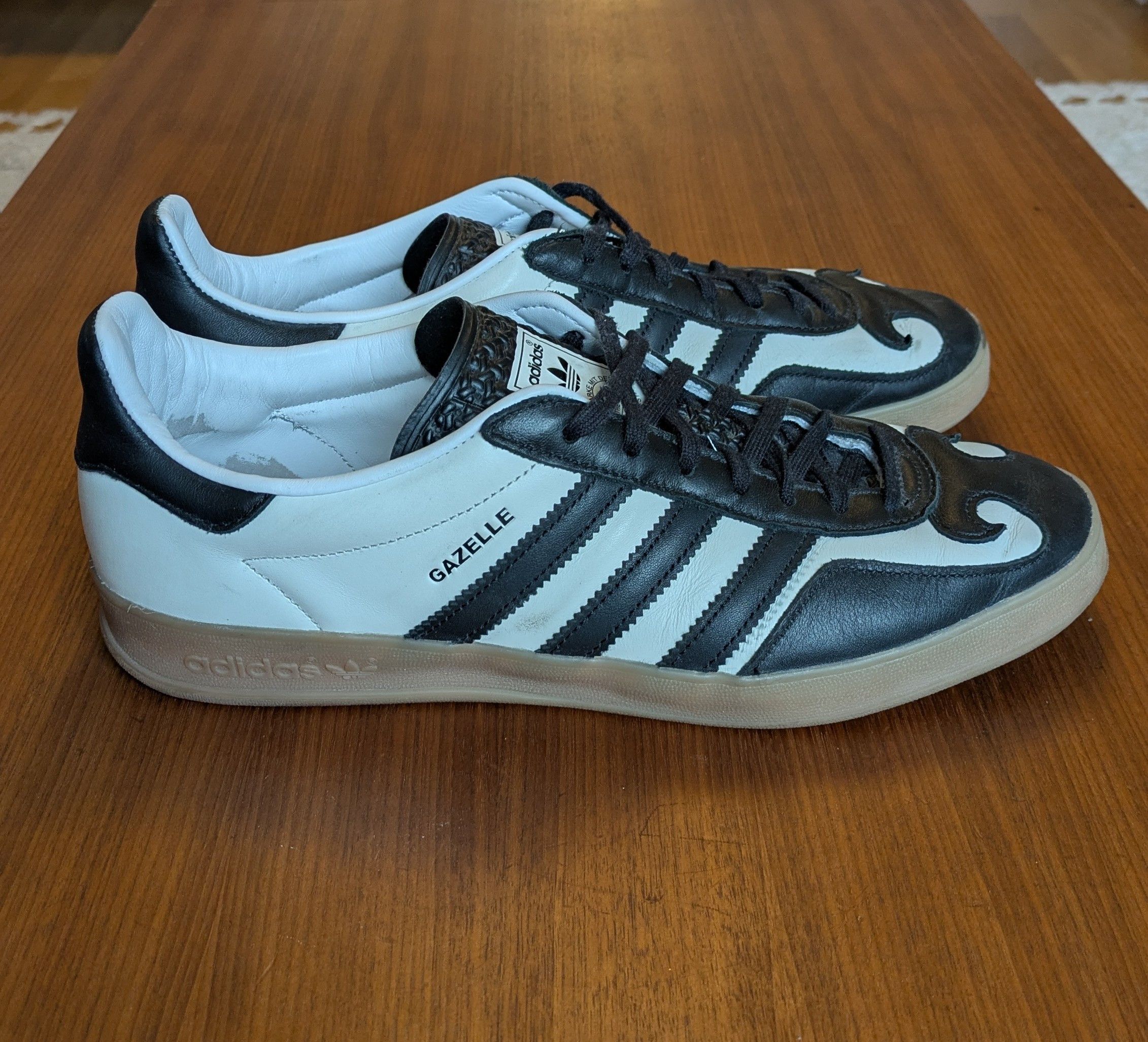 Adidas Adidas Gazelles Leather Sneakers Size US 10 / EU 43 - 3 Thumbnail