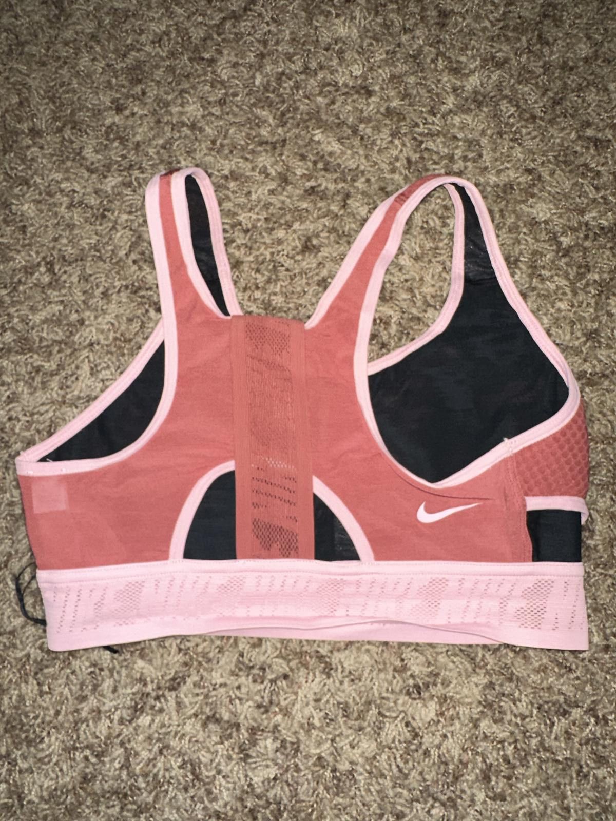Nike Nike Swoosh Ultrabreathe Women's Medium-support Padded Sports Bra Sample Size ONE SIZE - 4 Thumbnail
