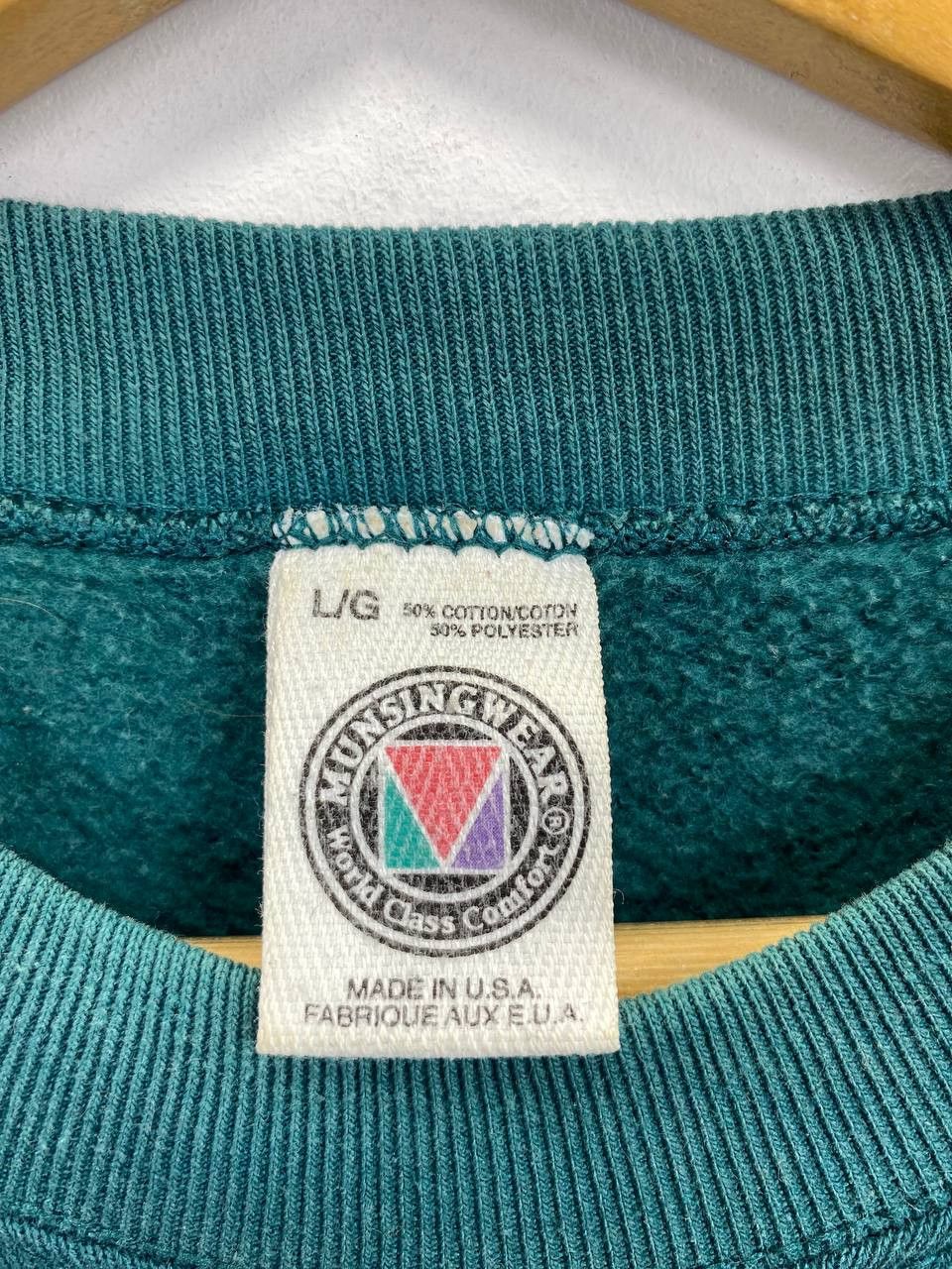 Vintage vintage munsingwear plain sweatshirt nice design Size US L / EU 52-54 / 3 - 4 Thumbnail