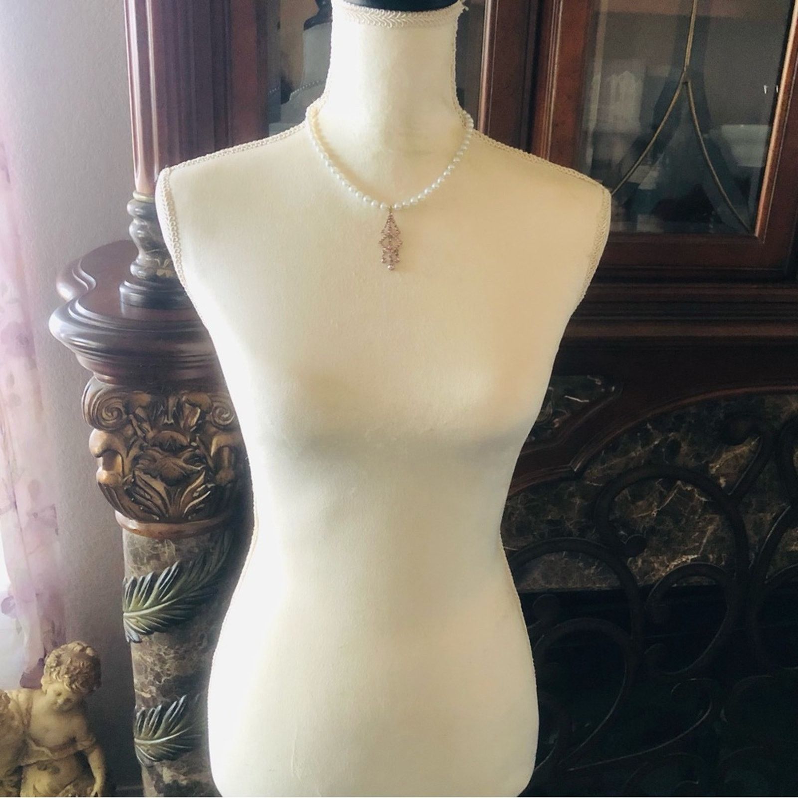 Handmade Handcrafted repurpose elegant pink chandelier Pearl necklace Size ONE SIZE - 6 Thumbnail