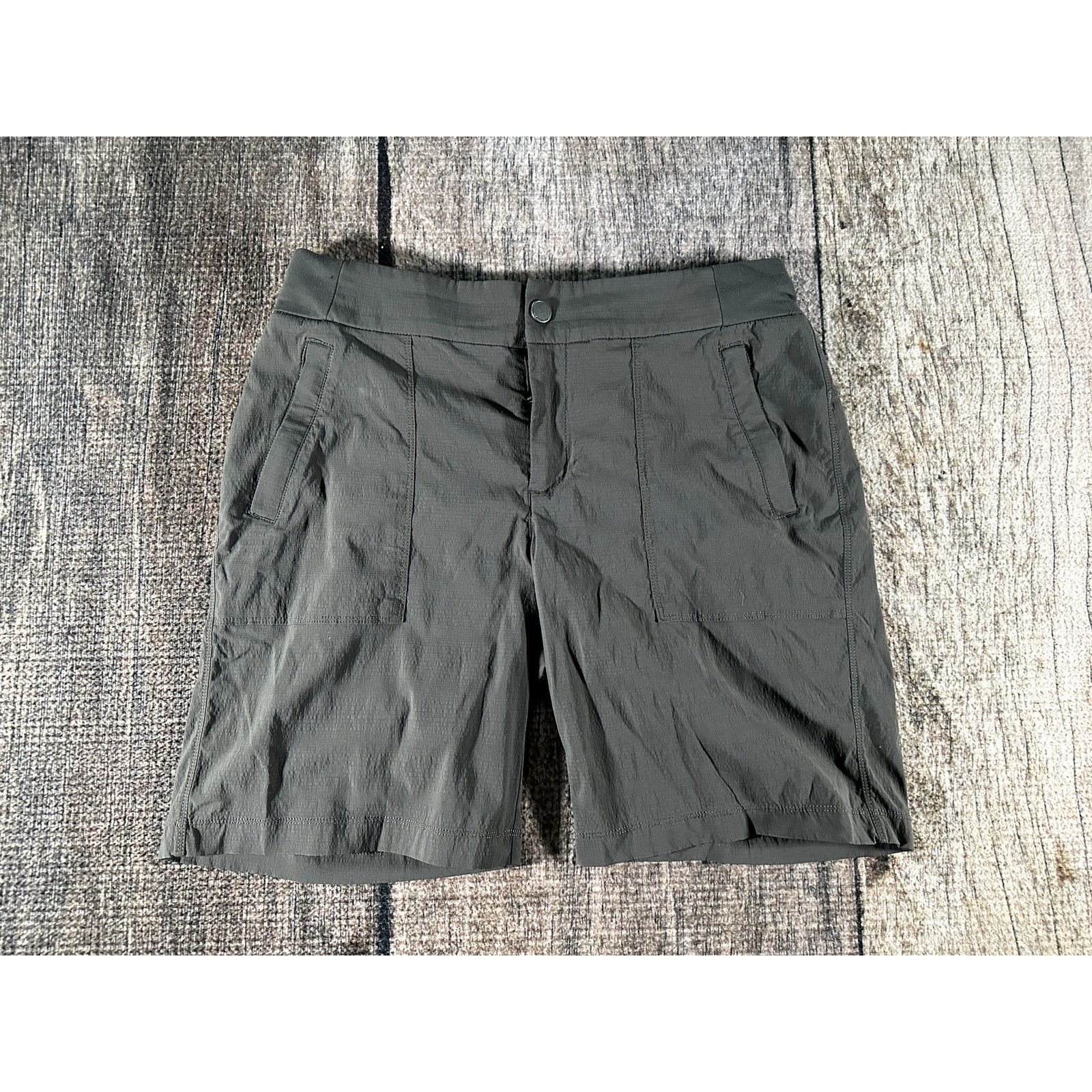 Athleta Athleta Womens Trekkie Bermuda Shorts Grey Size 8 Size 30" / US 8 / IT 44 - 1 Thumbnail