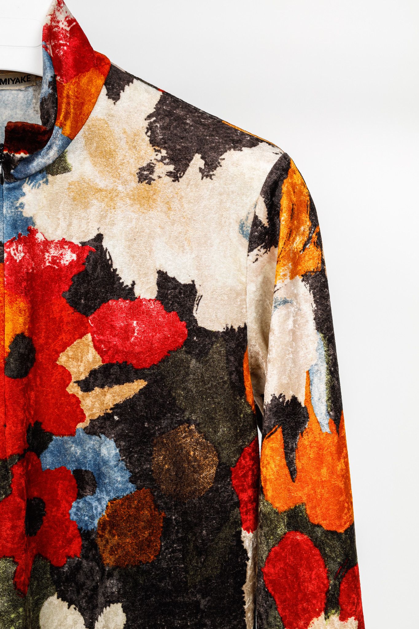 Issey Miyake Issey Miyake AW95 Runway Floral Velvet Turtleneck Top Size M / US 6-8 / IT 42-44 - 5 Thumbnail