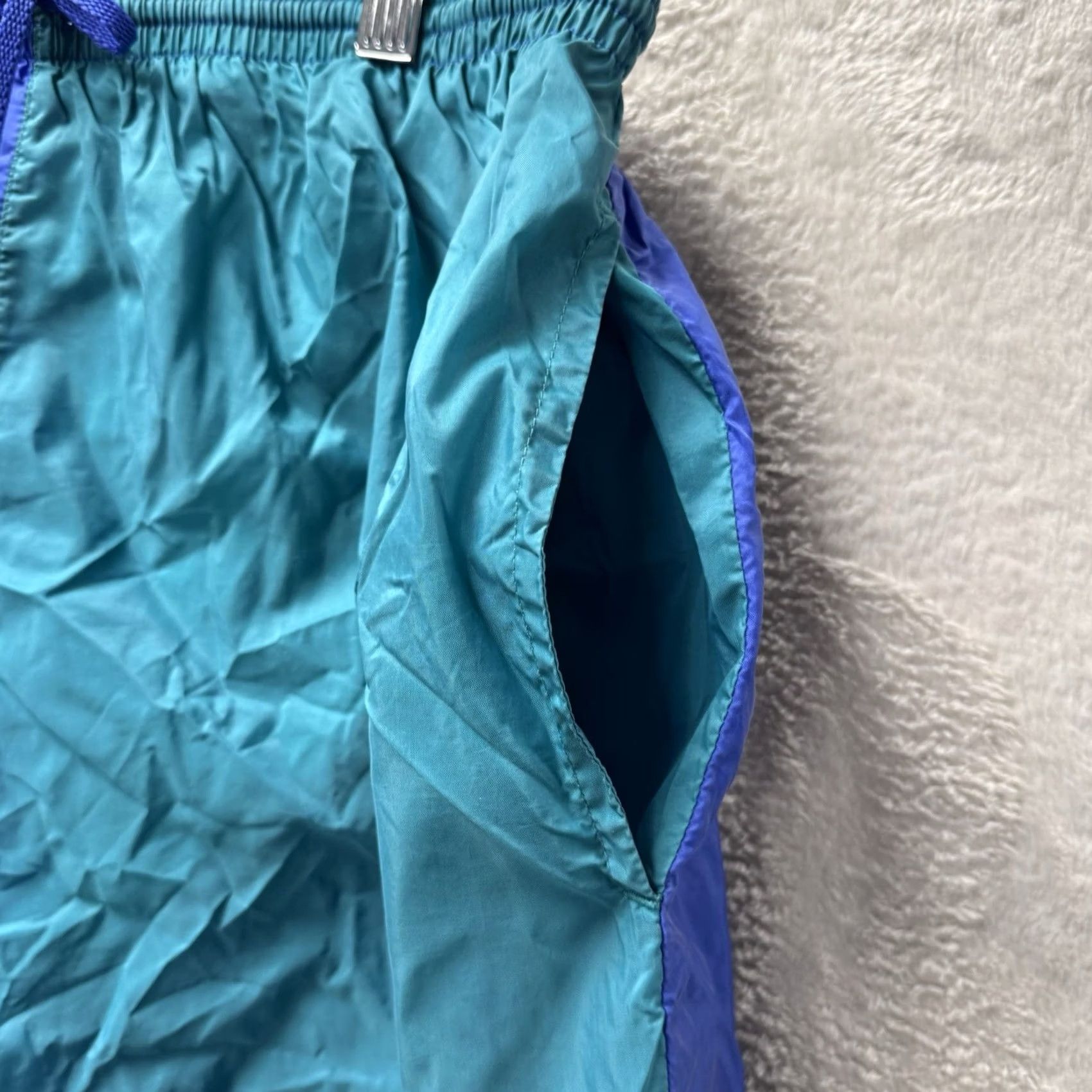 Nike VINTAGE 90s Nike Shorts Mens XL Blue Teal Nylon Color Block ...