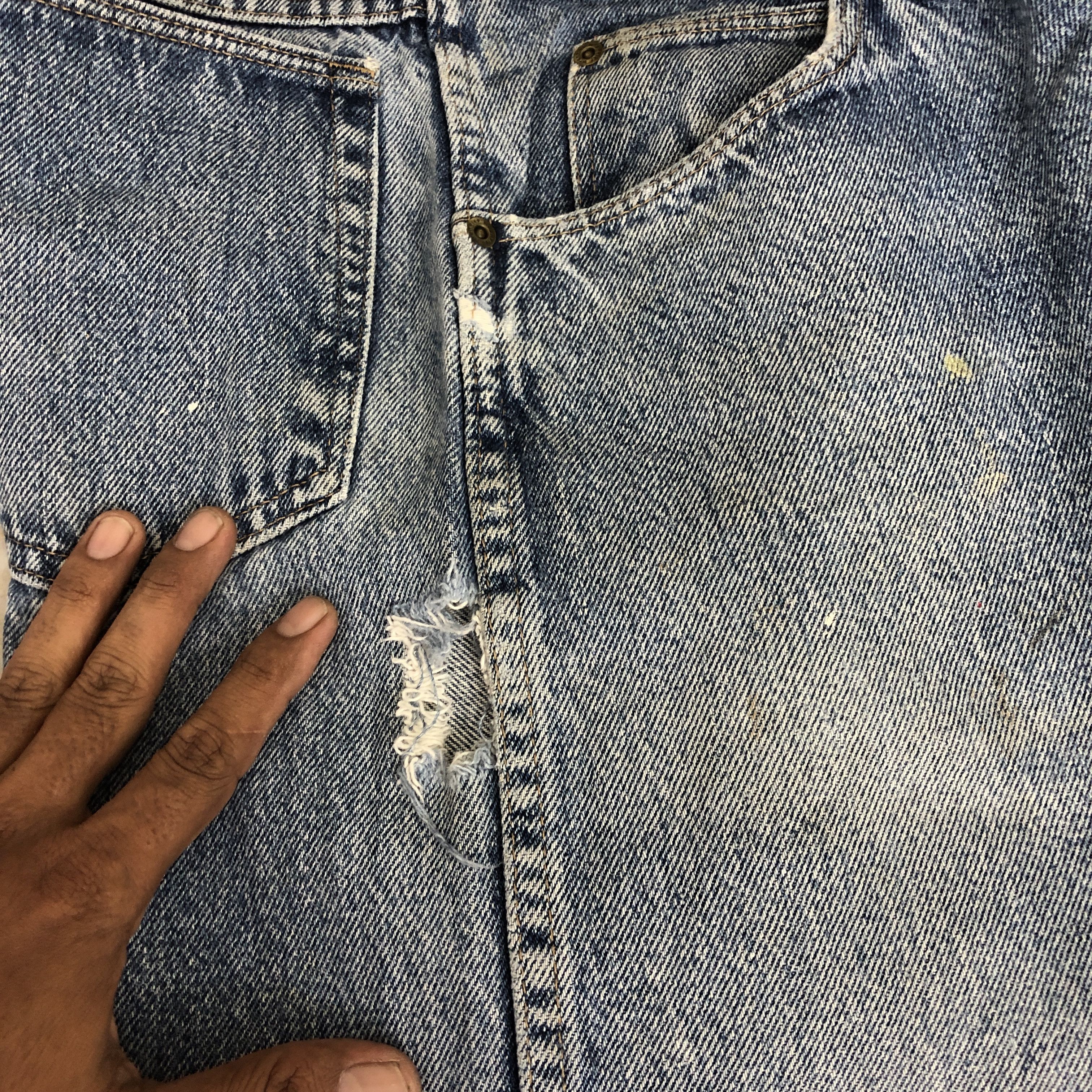 Wrangler Vintage Distressed Wrangler Jeans Faded Light Wash Denim Size US 32 / EU 48 - 9 Thumbnail